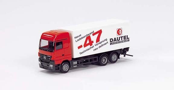 Mercedes-Benz Actros LH '02 case truck with charging line wall