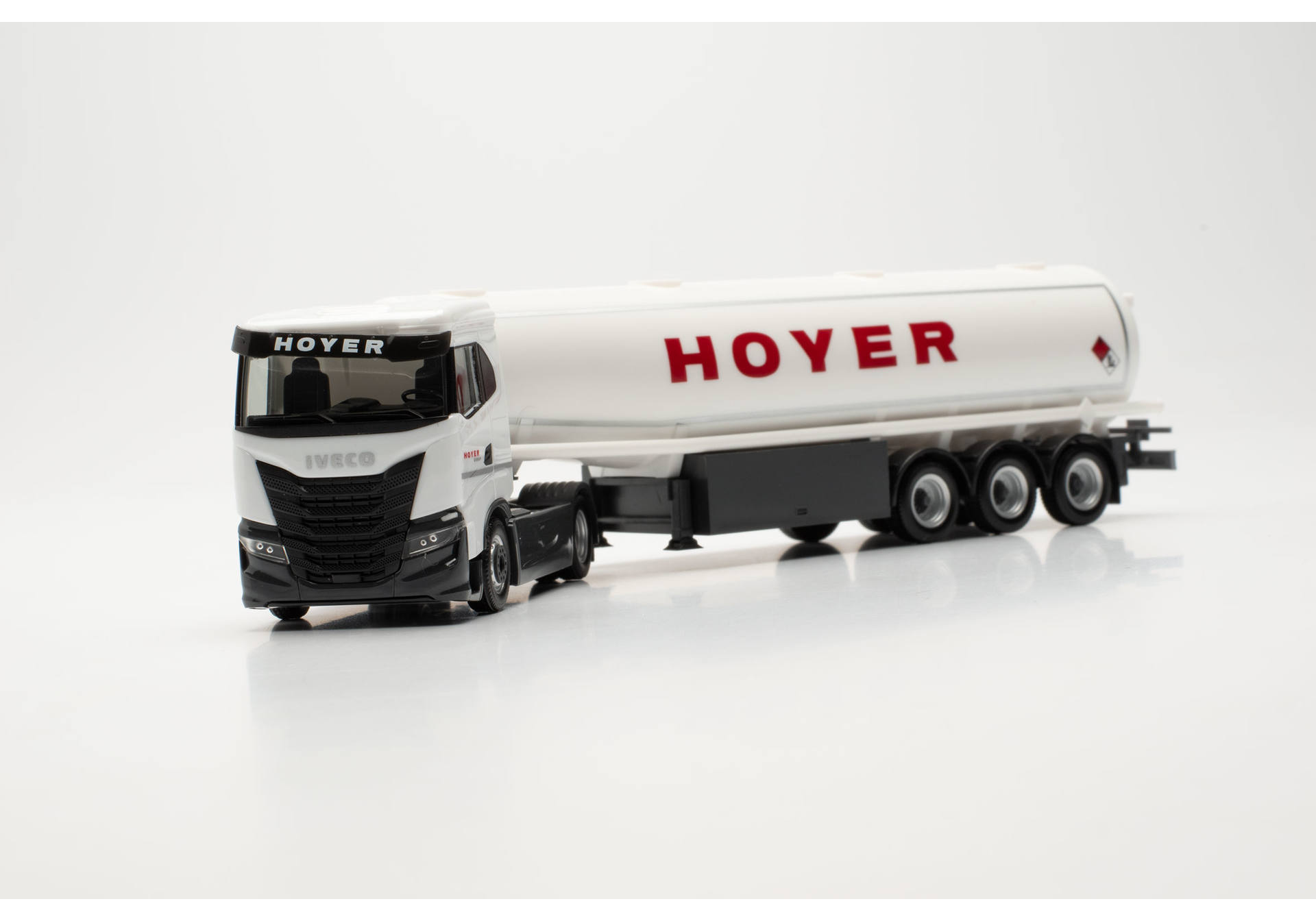 Iveco S-Way ND Benzintank-Sattelzug „HOYER“ (Hamburg)
