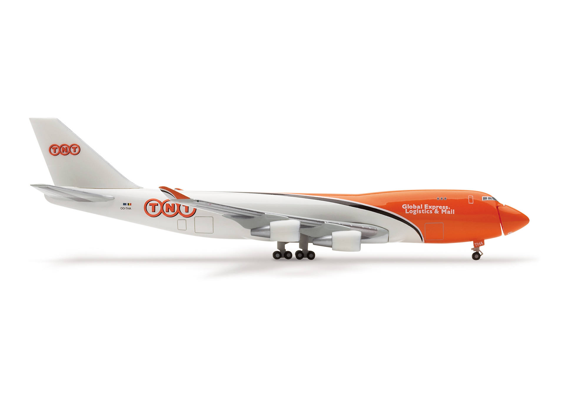 TNT Airways Boeing 747-400F (with open nose)