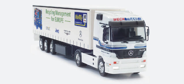 Mercedes-Benz Actros Gardinenplannen Sattelzug "RST ONYX"