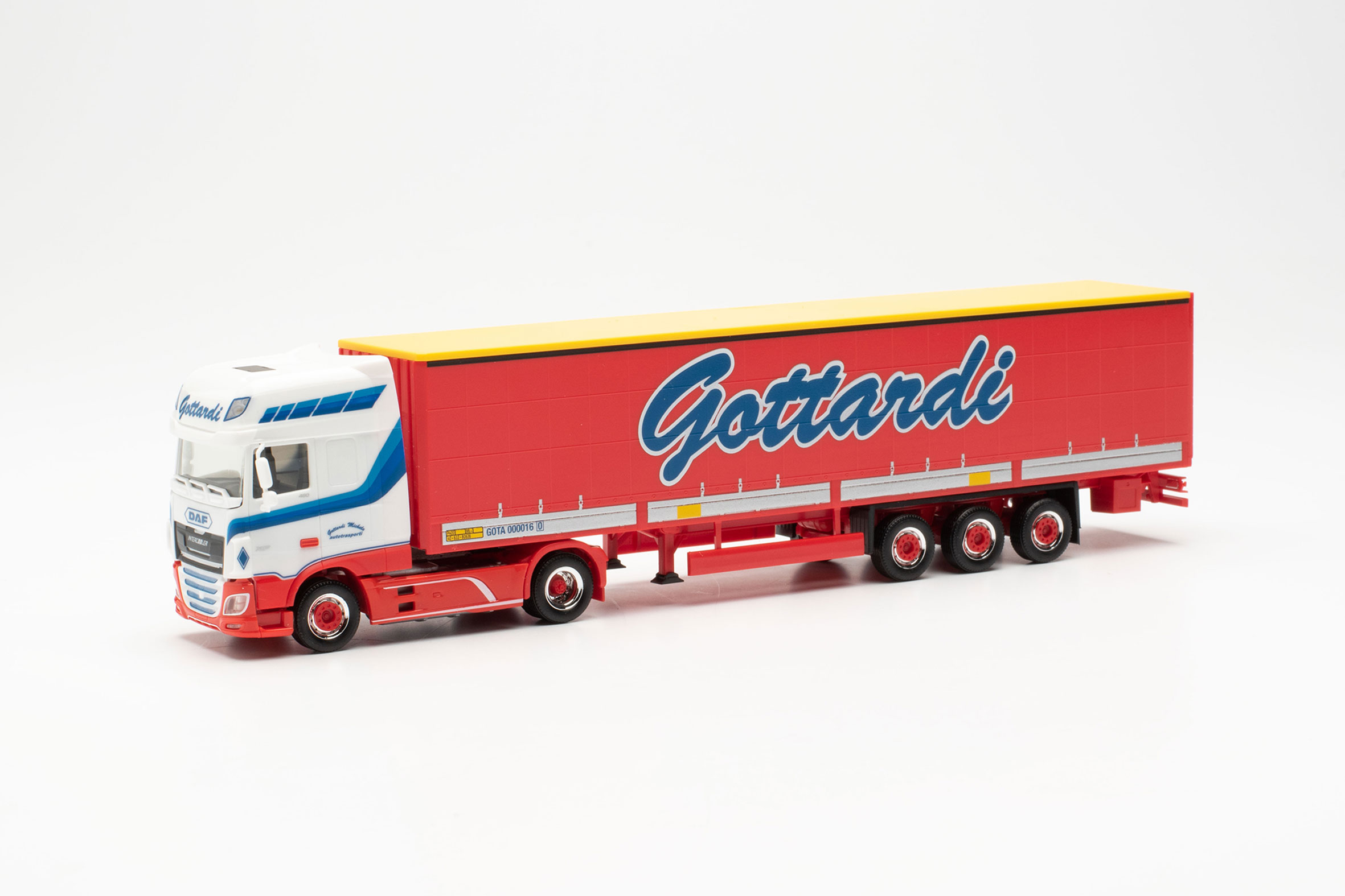 DAF XF SSC E6c canvas semitrailer "Gottardi"