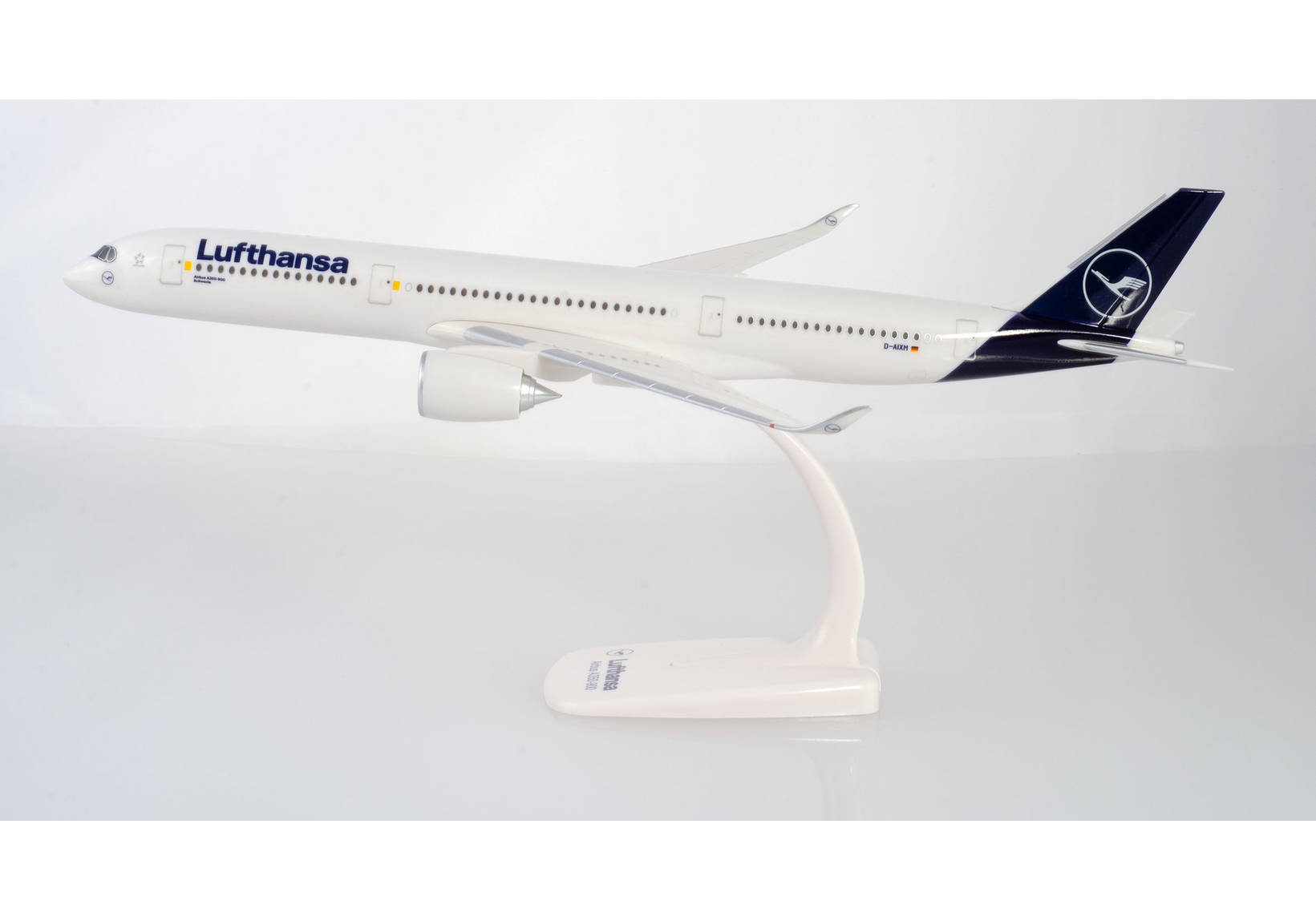 Lufthansa Airbus A350-900