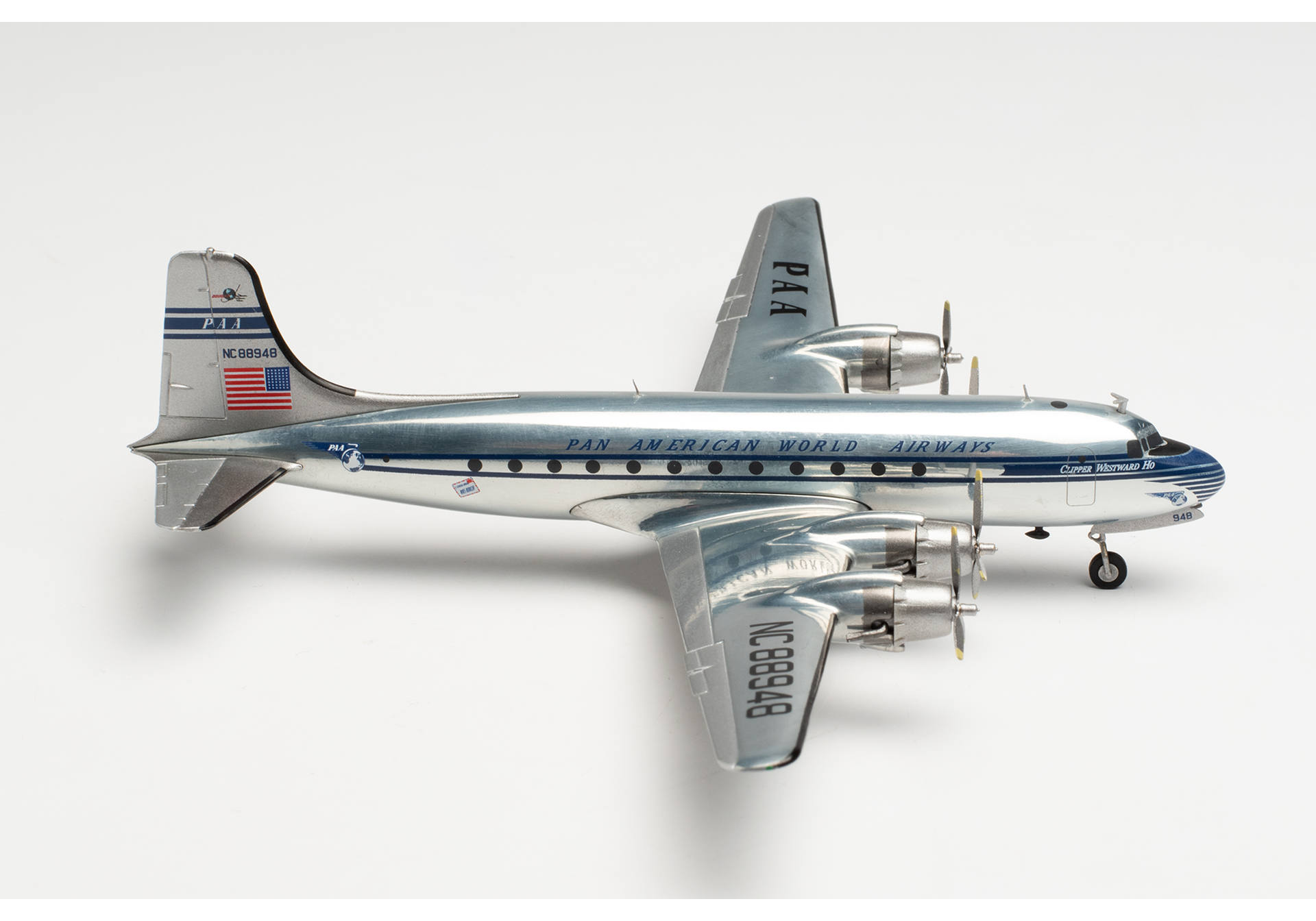 Pan American World Airways Douglas DC-4 – NC88948 “Clipper Westward Ho“