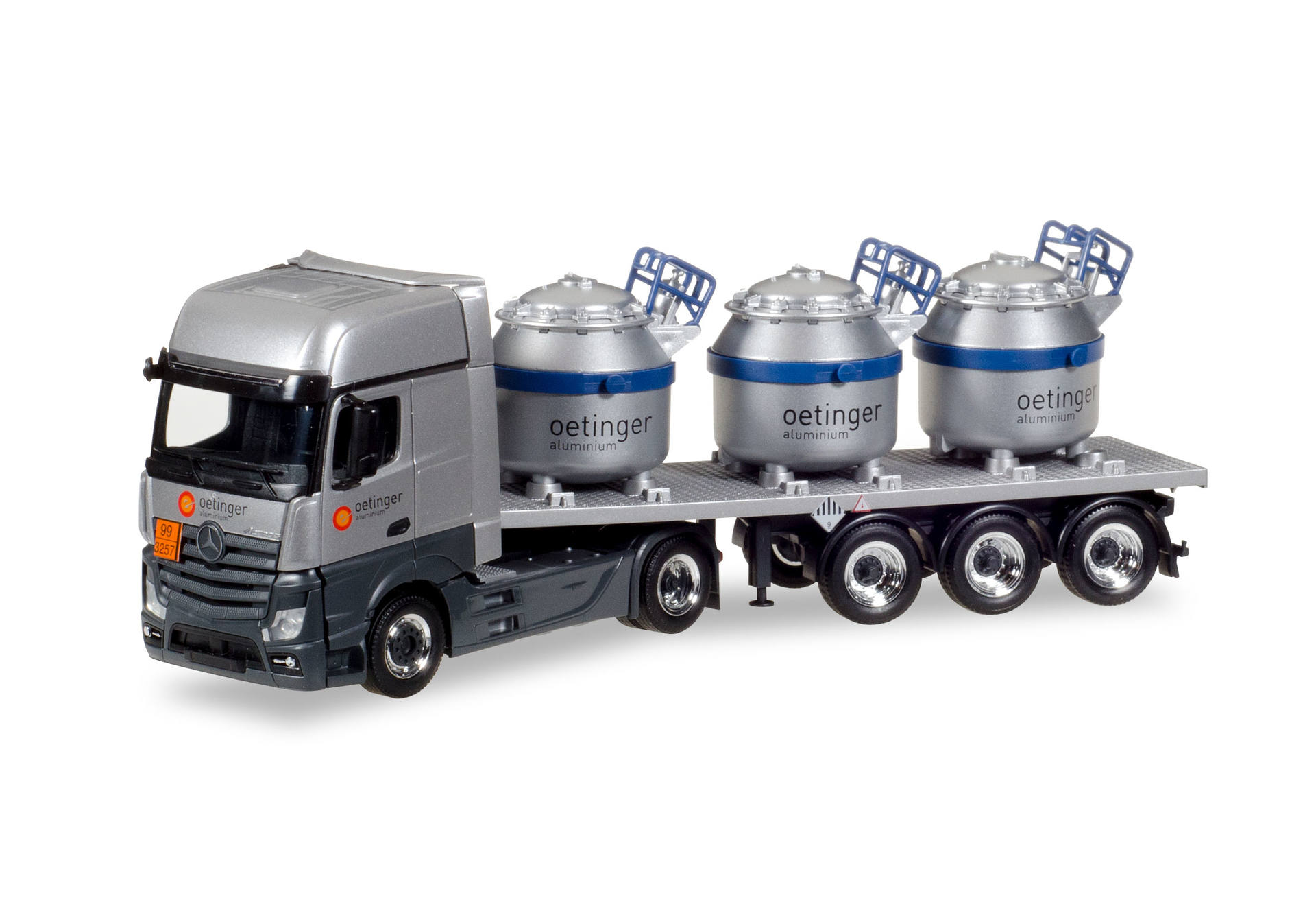 Mercedes-Benz Actros Giga Pritschen-Sattelzug mit Aluminiumbehälter "Oetinger"