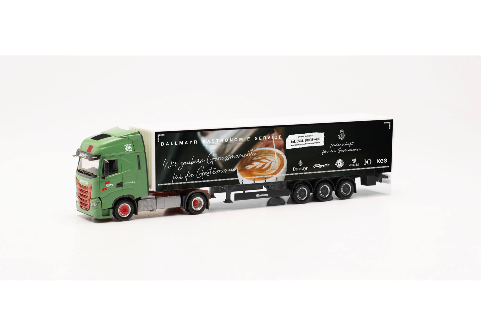 Iveco S-Way Gardinenplanen-Sattelzug "Wandt/Dallmayr" (Niedersachsen/Braunschweig)