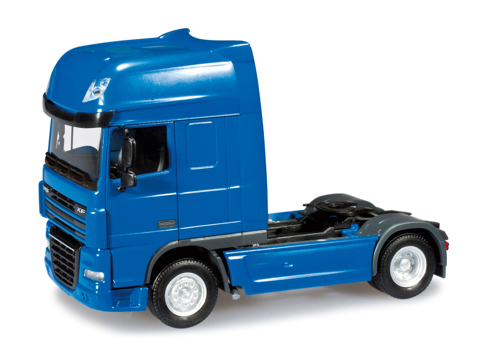 DAF XF SSC rigid tractor, gentian blue