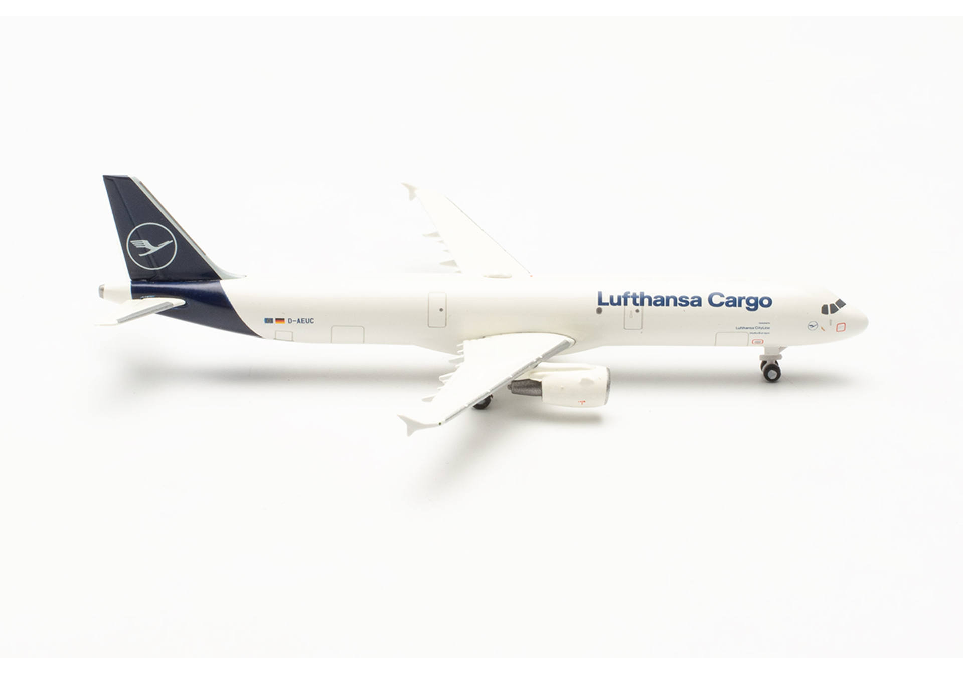 Lufthansa Cargo Airbus A321P2F - D-AEUC “Hello Europe”