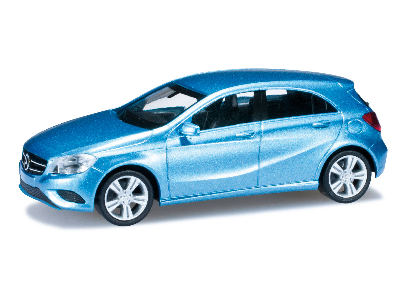 Mercedes-Benz A-Klasse, south seas blue metallic