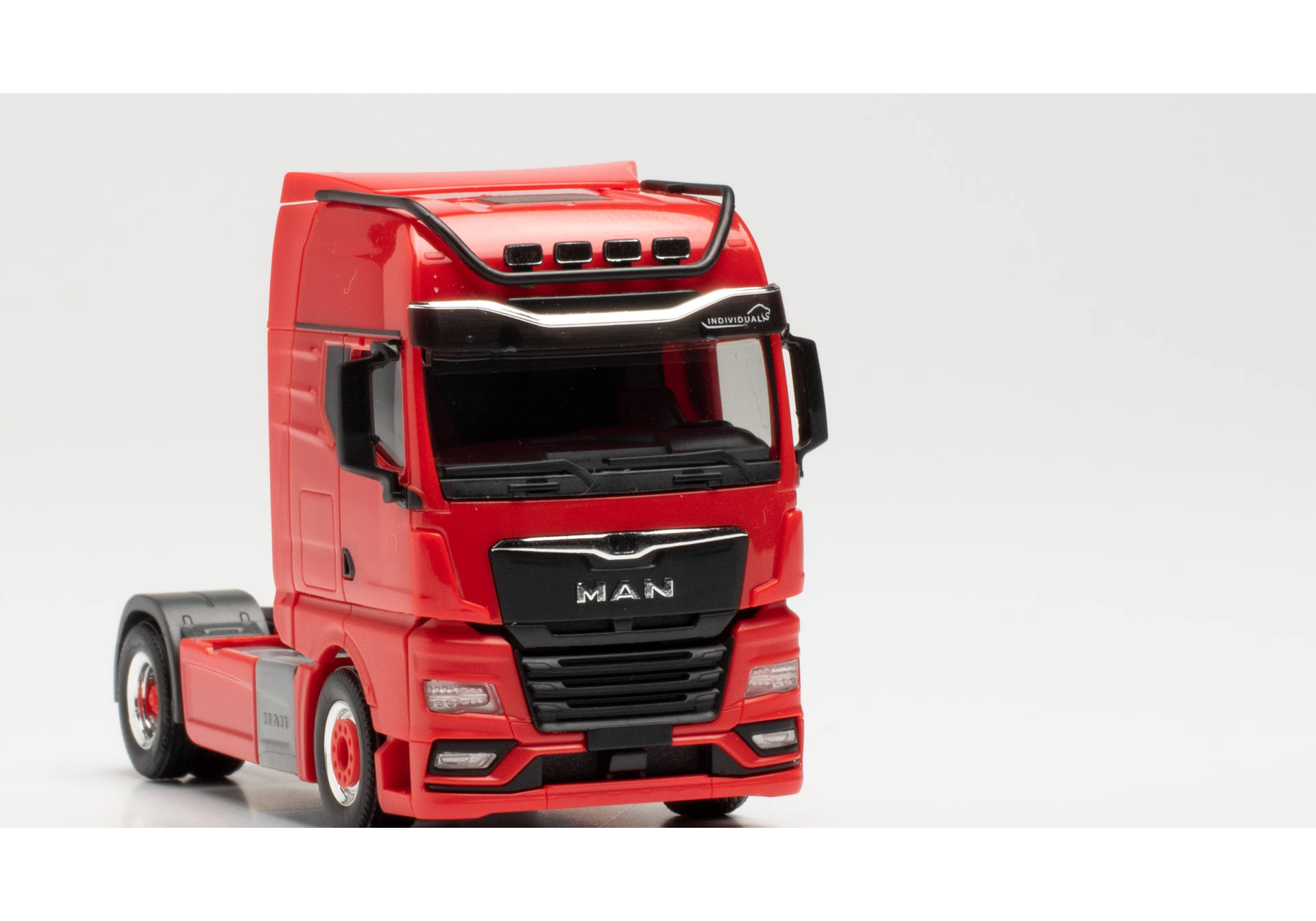 MAN TGX GX Individual Lion Zugmaschine, rot