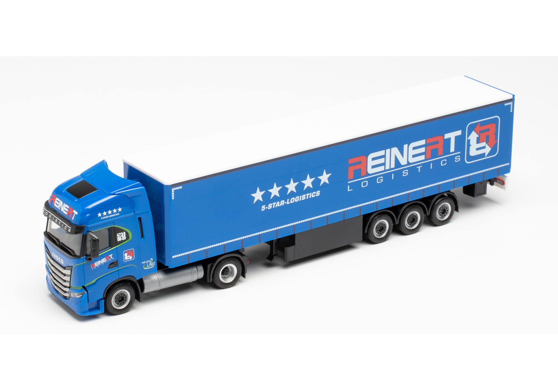 Iveco S-Way LNG curtain semitrailer „Reinert Logistics“