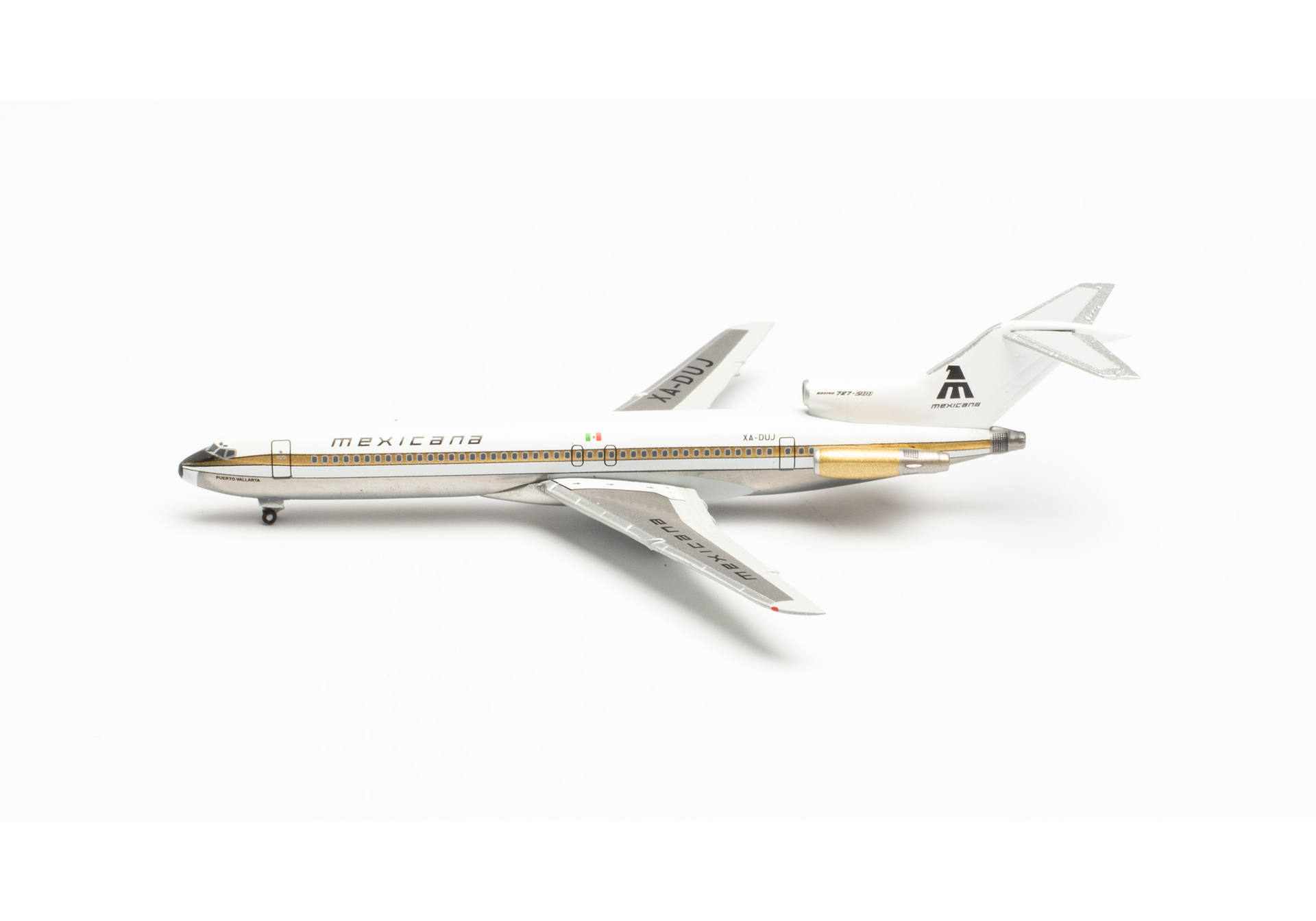 Mexicana de Aviación Boeing 727-200 - Centenary Series - “Golden Aztec” livery – XA-DUJ “Puerto Vallarta”