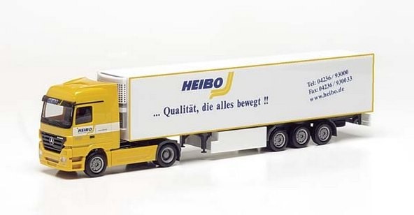 Mercedes-Benz Actros LH '02 Catchel case saddle train
