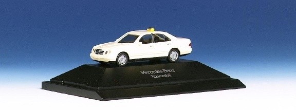 Mercedes-Benz E 320 Limousine