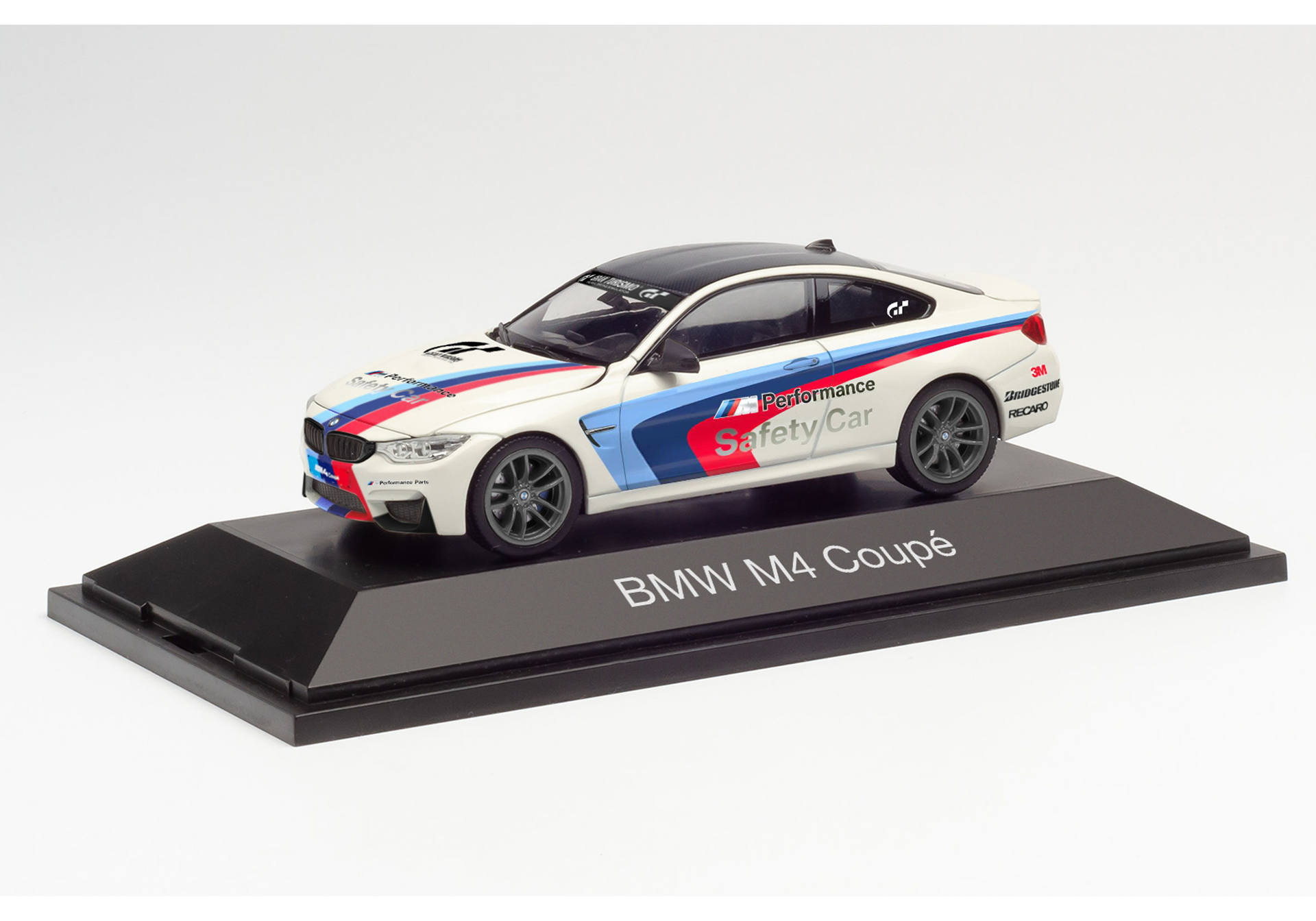 BMW M4 coupé safety car (white)