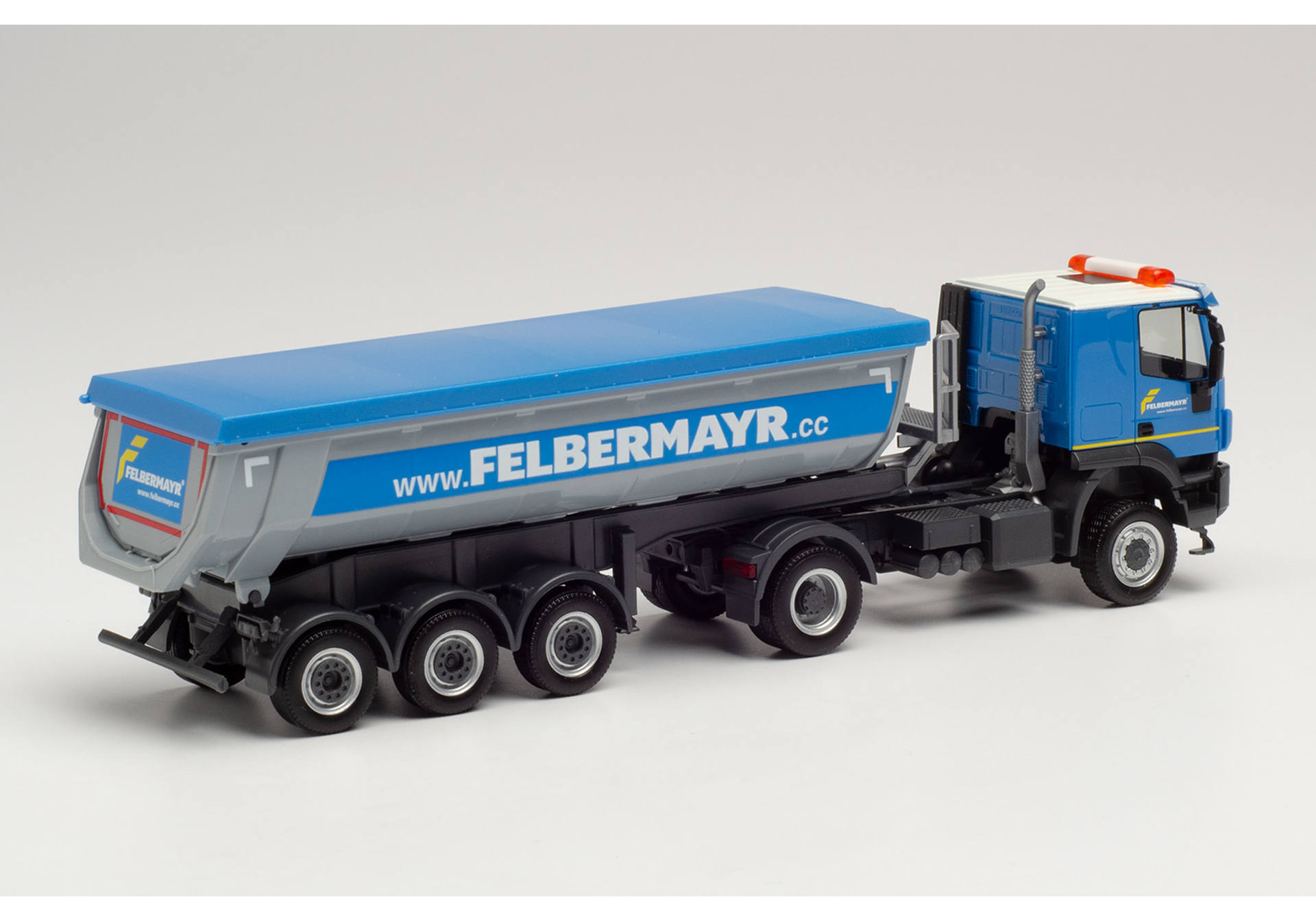 Iveco Trakker dump semi-trailer truck "Felbermayr"