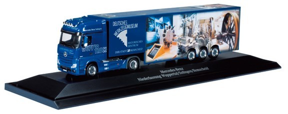Mercedes-Benz Actros ´11 Gigaspace double-stick case-saddle train
