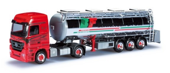 Mercedes-Benz Actros LH tank saddle train