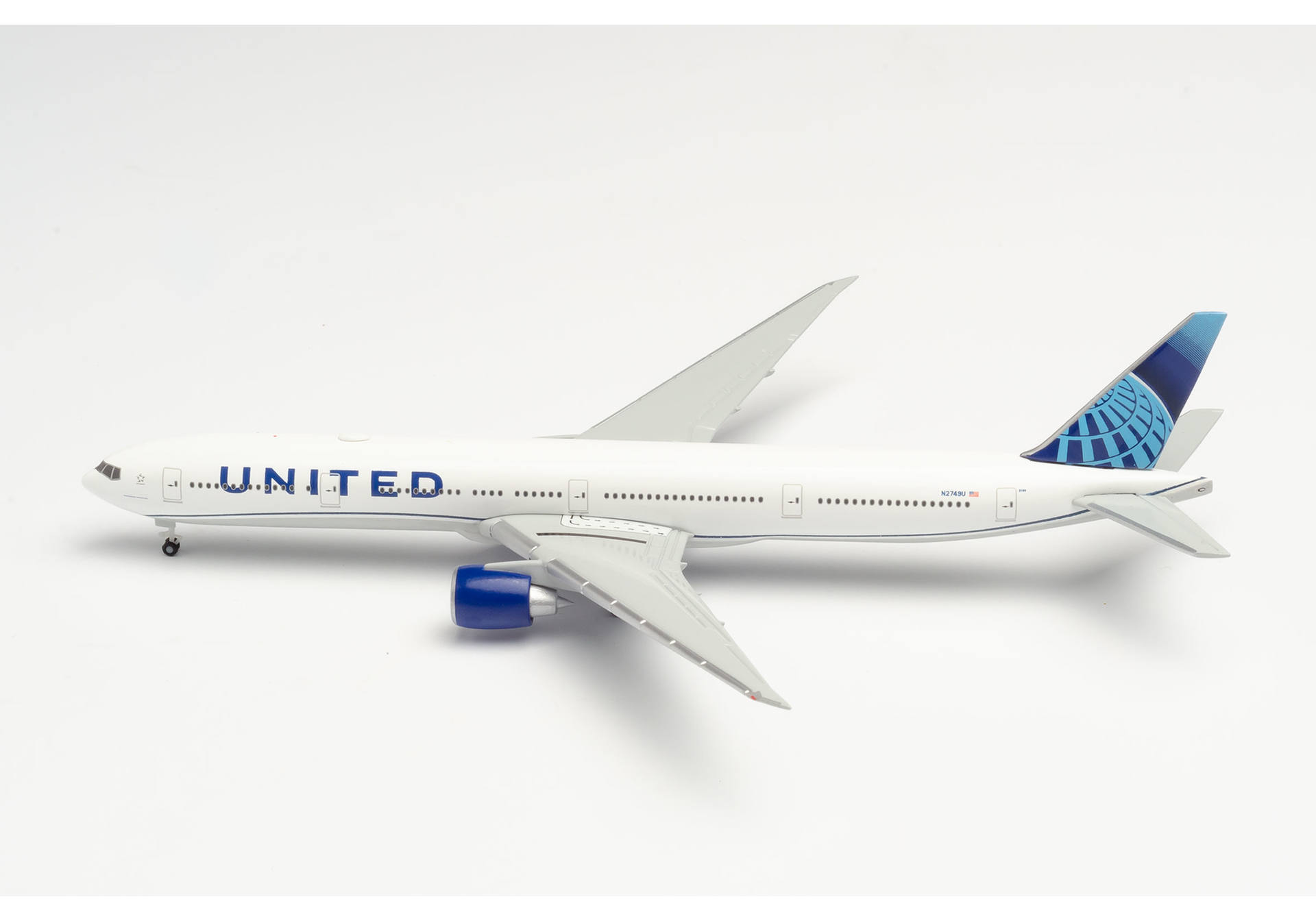 United Airlines Boeing 777-300ER