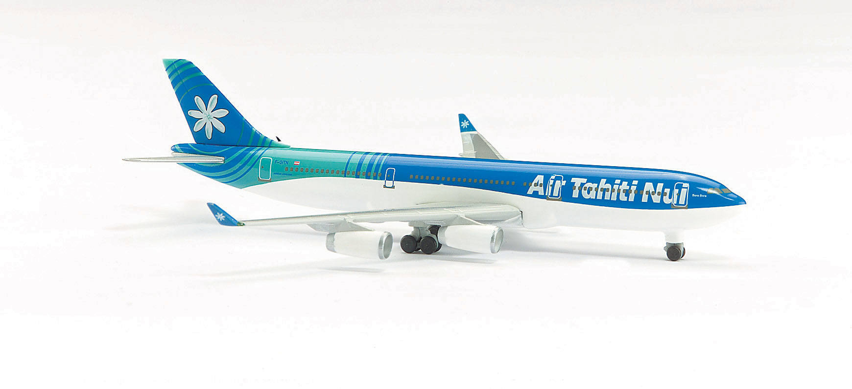 Air Tahiti Nui Airbus A340-200