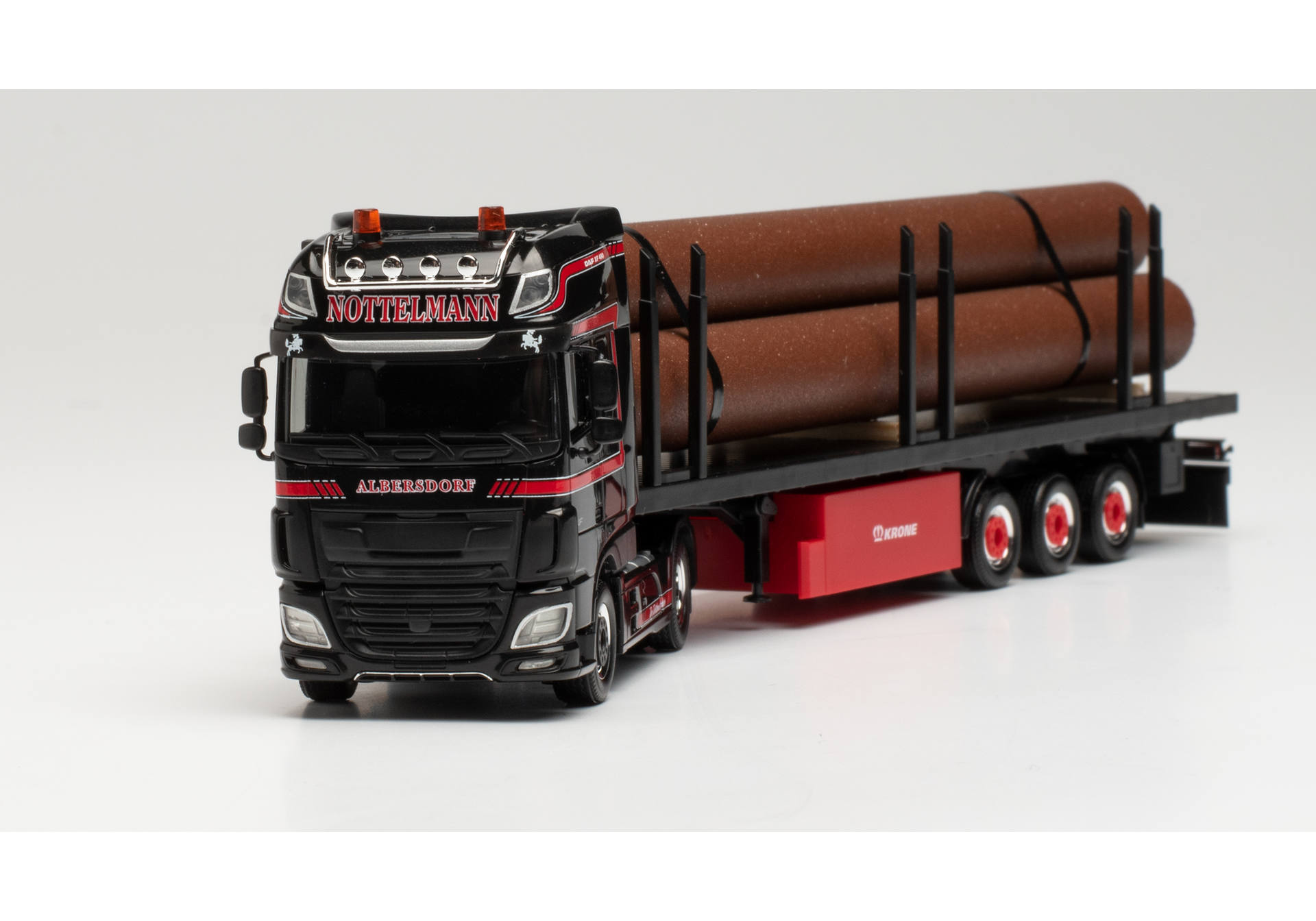 DAF XF SSC flat semitrailer with load „Marten Nottelmann“