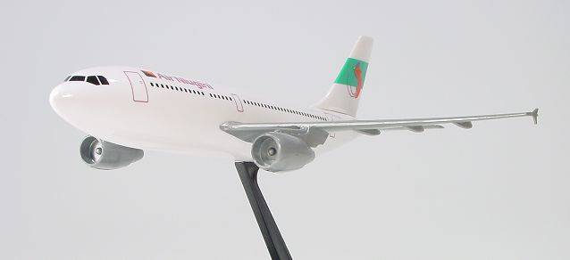 Air Niugini Airbus A310-300. This item comes / came in Wooster branded packaging.
