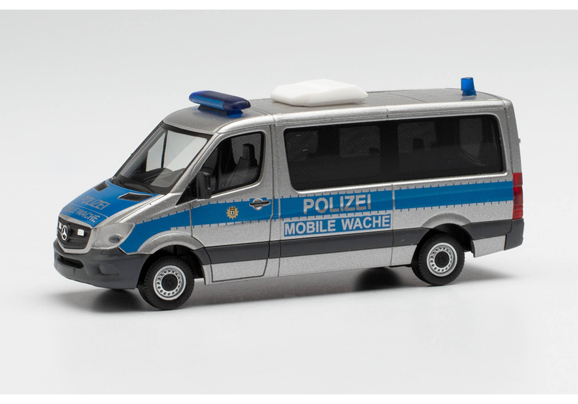 Mercedes-Benz Sprinter `13 Flachdach Bus „Polizei Berlin / Mobile Wache“