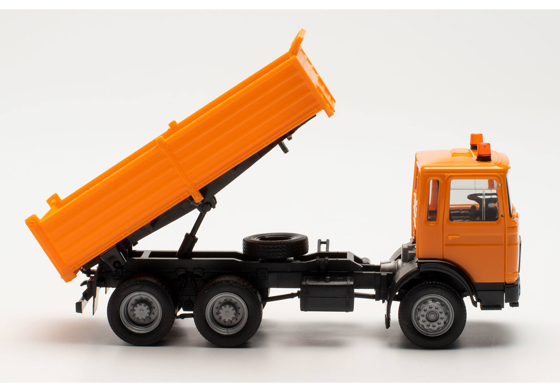 MAN Construction tipper "municipal"