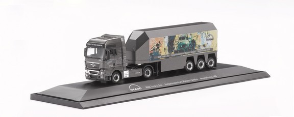 Man TGX 18.680 (V8) XXL glass transport saddle train
