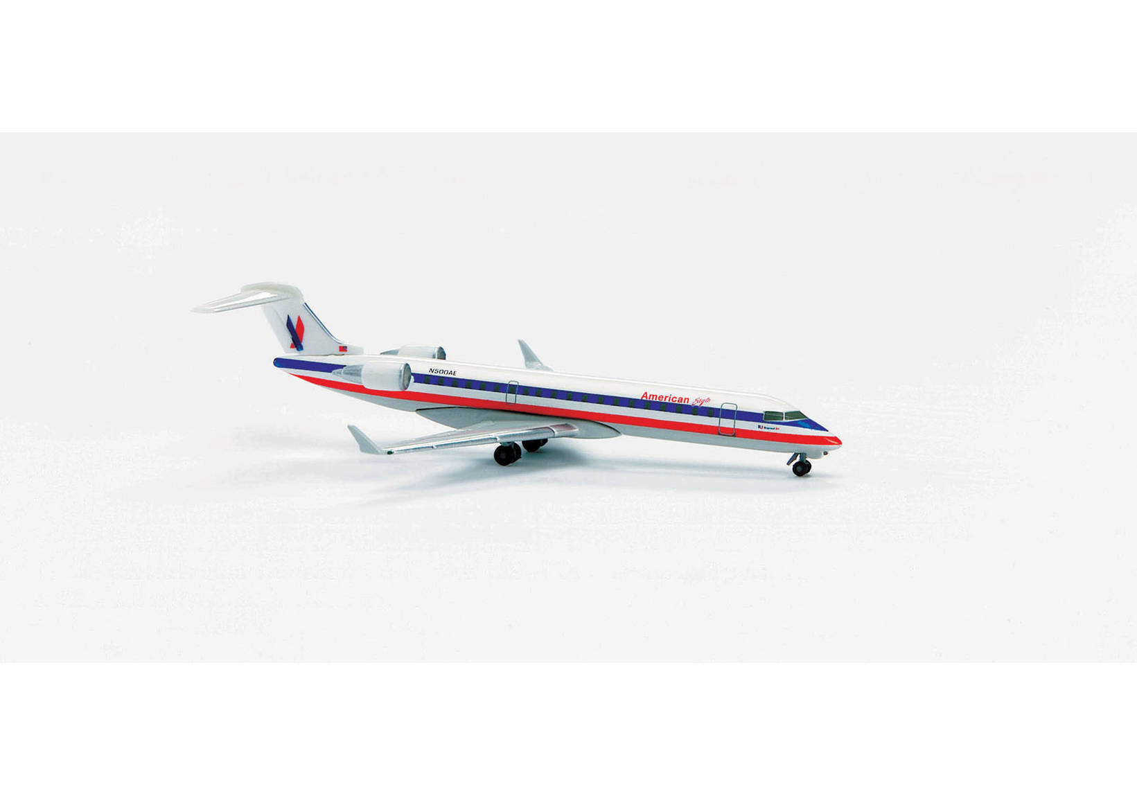 American Eagle Canadair Jet CRJ700