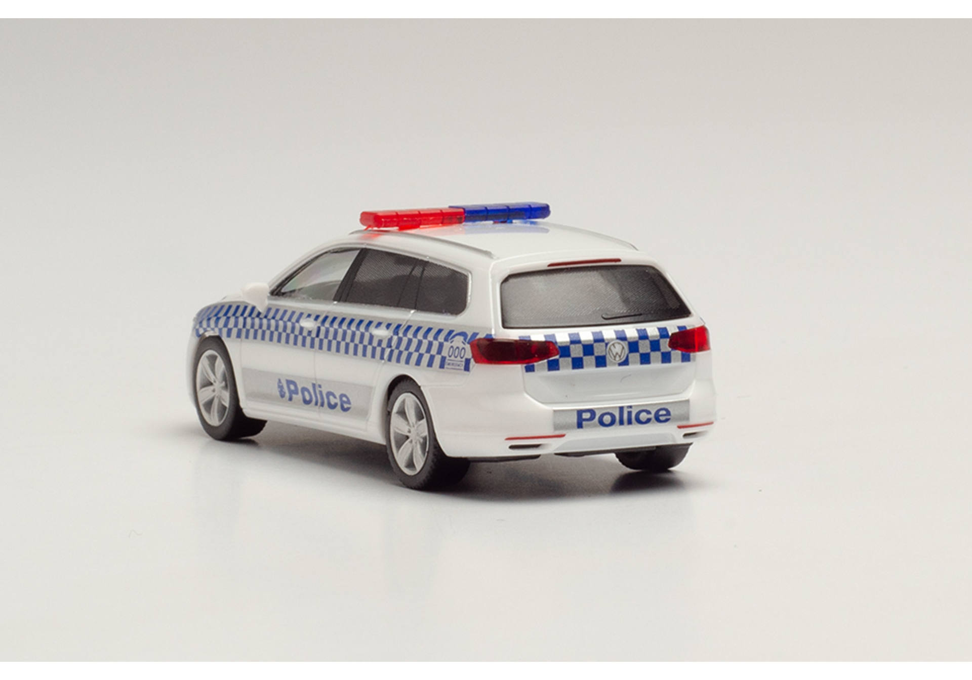 VW Passat Variant „Victoria Police“