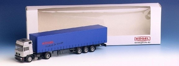 MAN F2000 Curtain Planning Satta Train 2a/3a chassis Anthracite long-distance traffic m. Hochdach