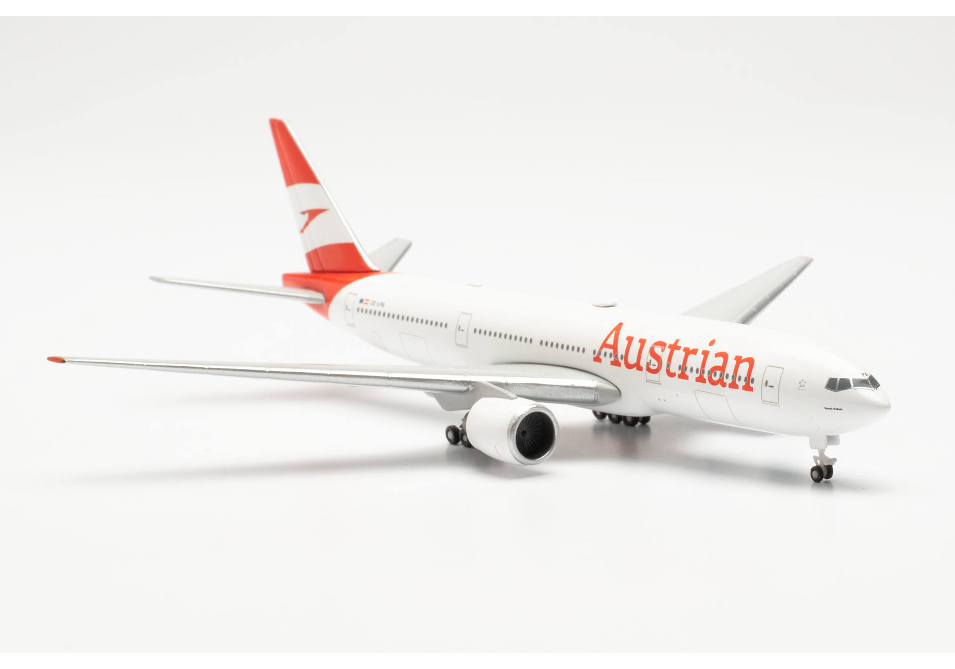 Austrian Airlines Boeing 777-200 - OE-LPA "Sound of Music"