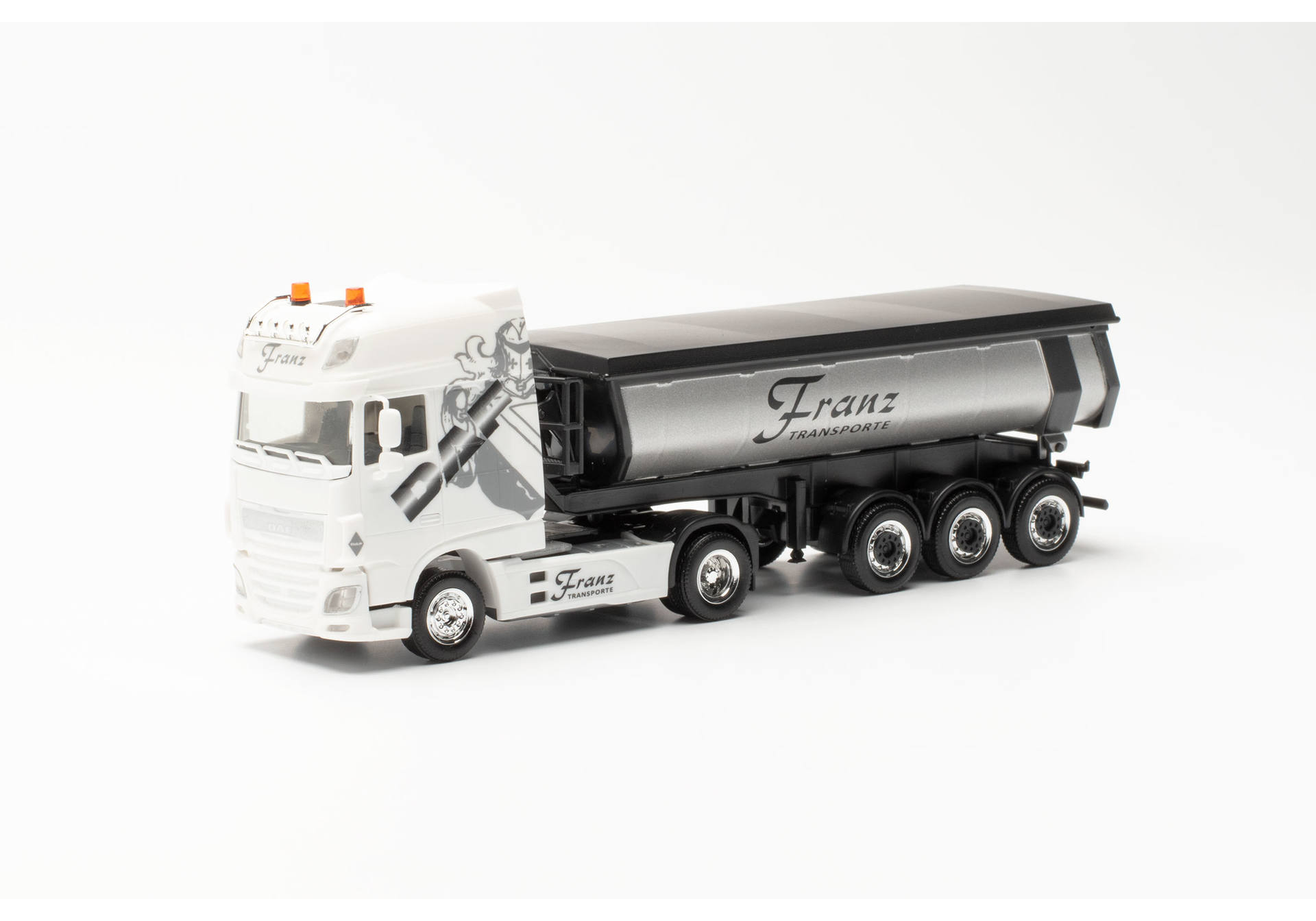 DAF XF SSC thermogenic dumper semitrailer truck "Spedition Franz / Trucker Babe Mona"