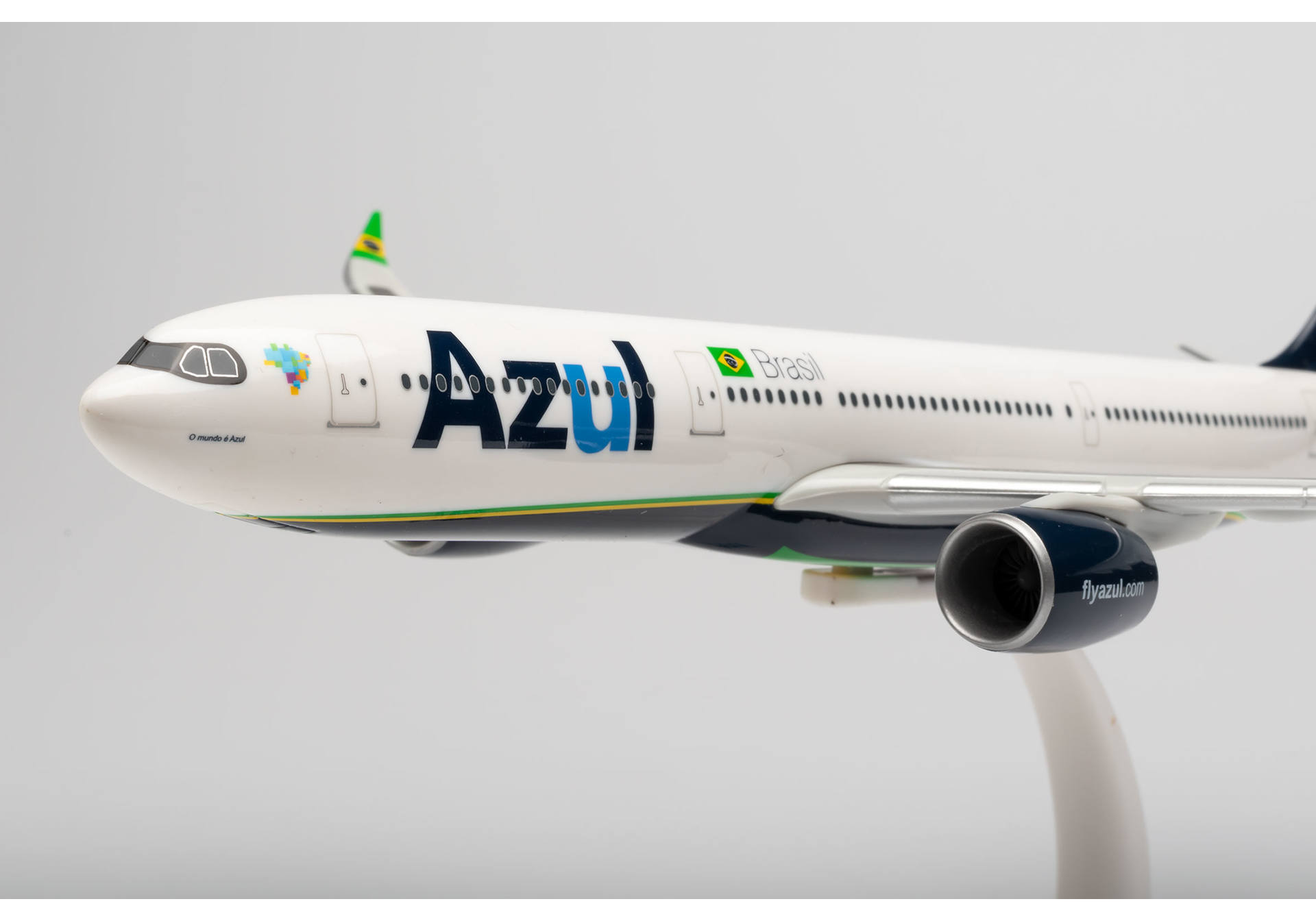 Azul Brazilian Airlines Airbus A330-900 neo – PR-ANZ „O mundo é Azul“
