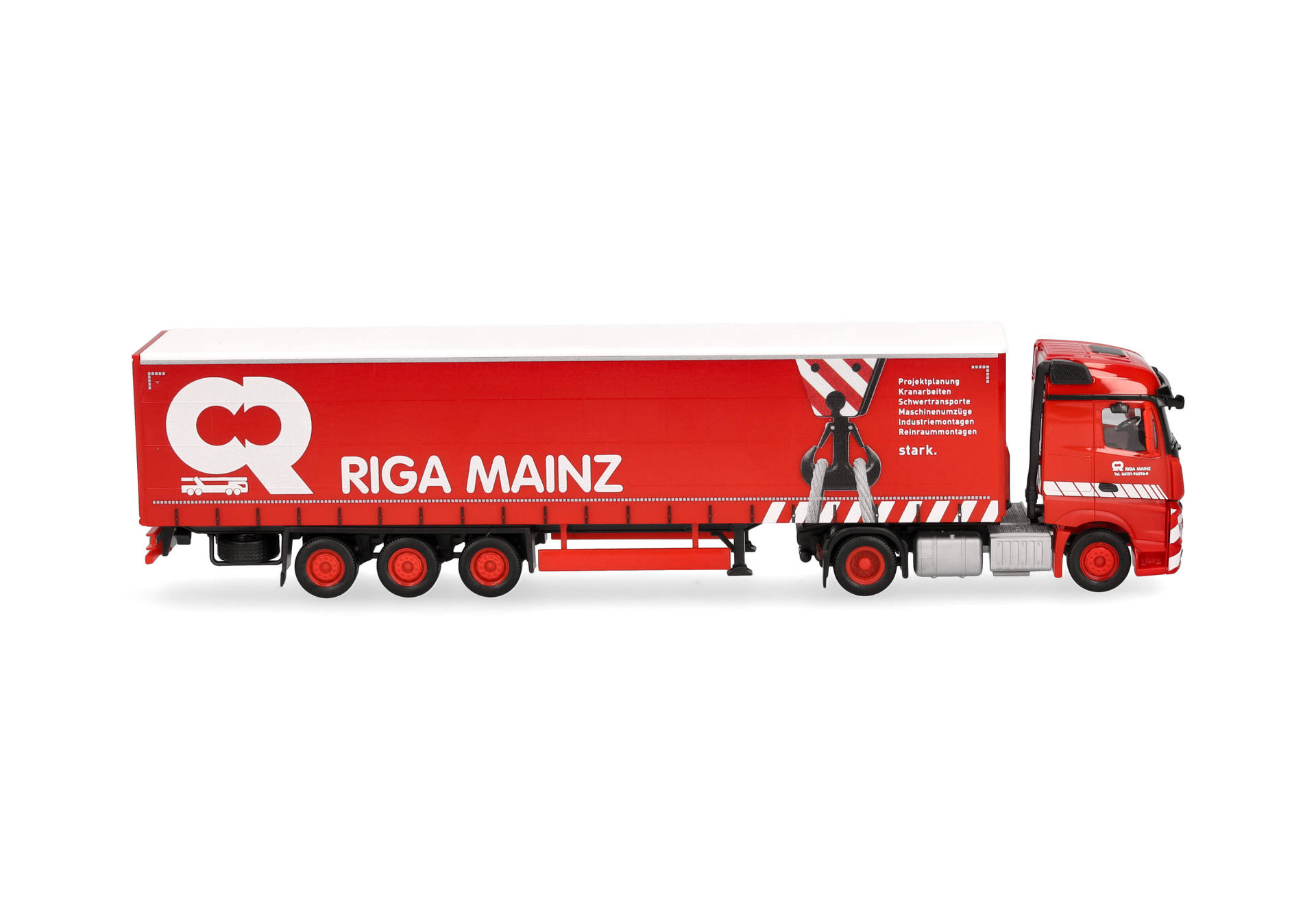 Mercedes-Benz Actros Streamspace Gardinenplanen-Sattelzug "Riga Mainz"