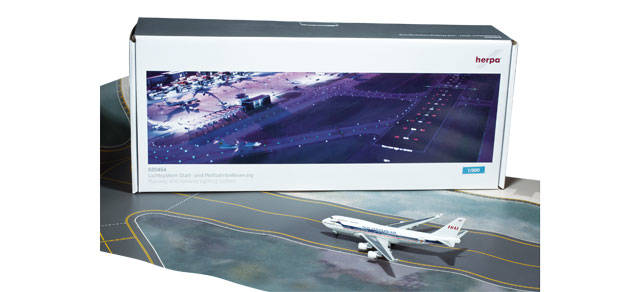 Runway Special (520454 + 520676 + 517935)