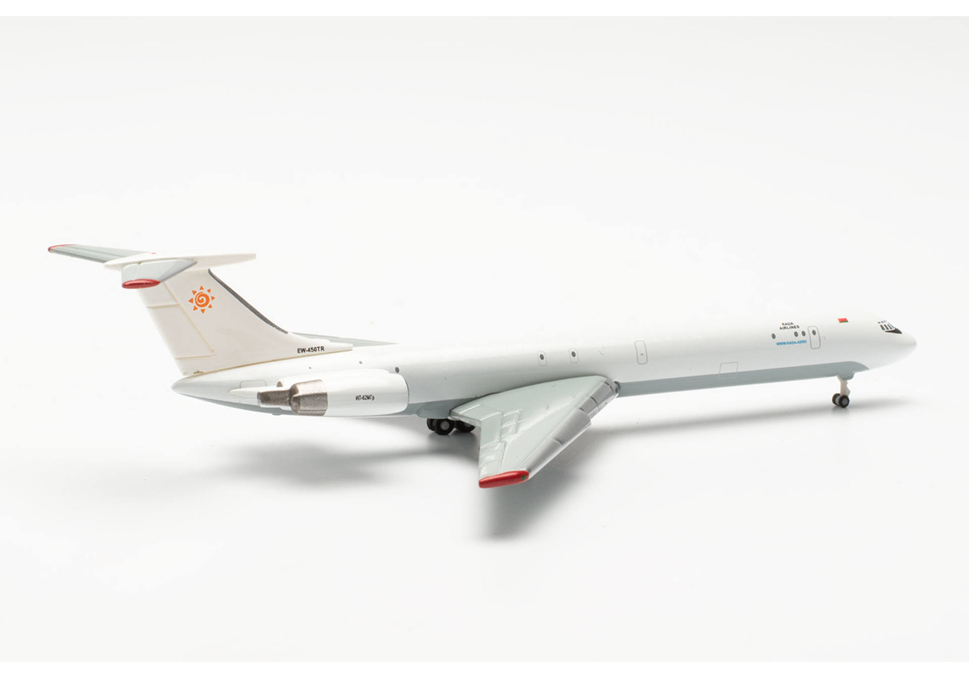 Rada Airlines Ilyushin IL-62MF – EW-450TR