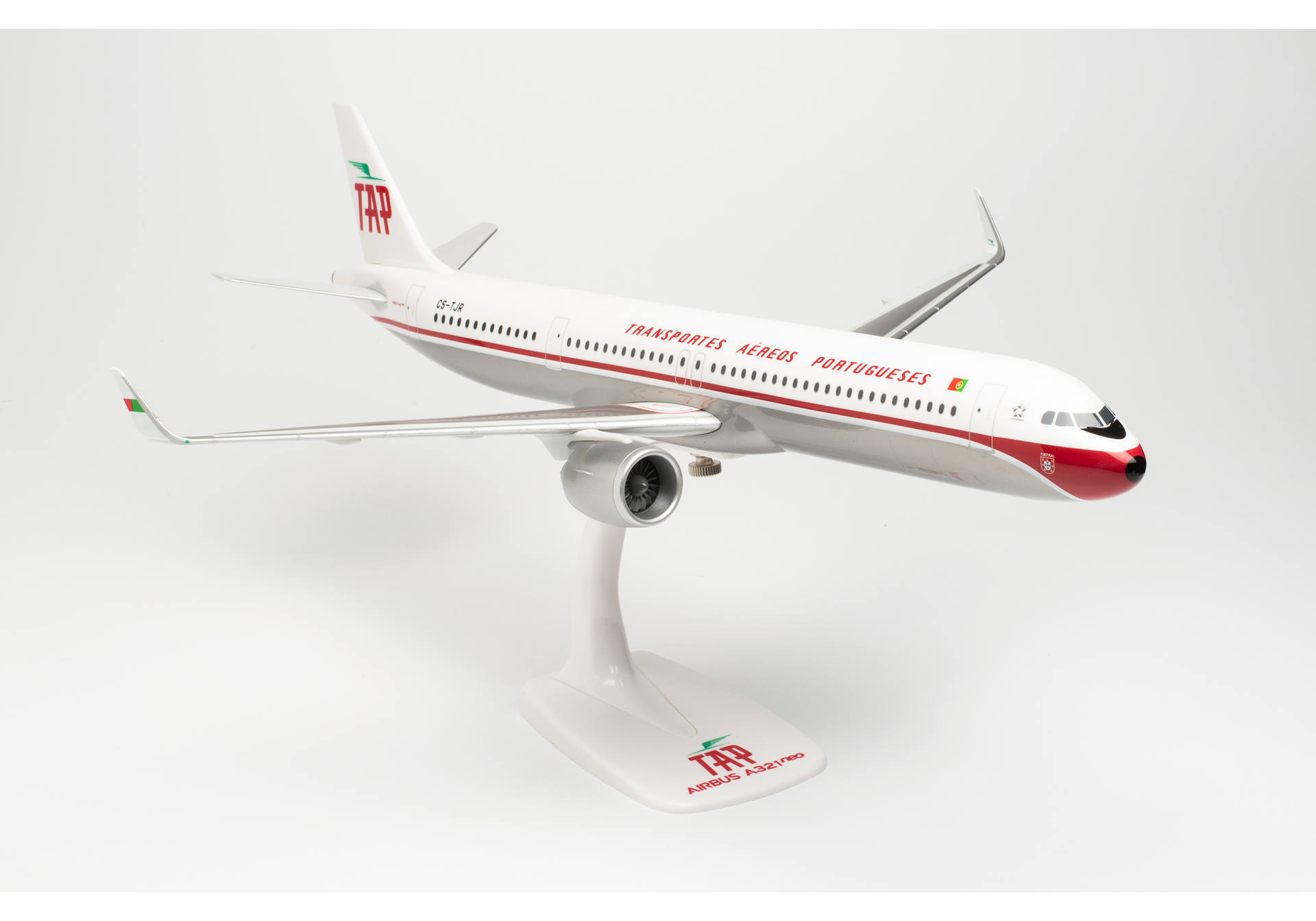 TAP Air Portugal Airbus A321neo - Retro anniversary colors – CS-TJR