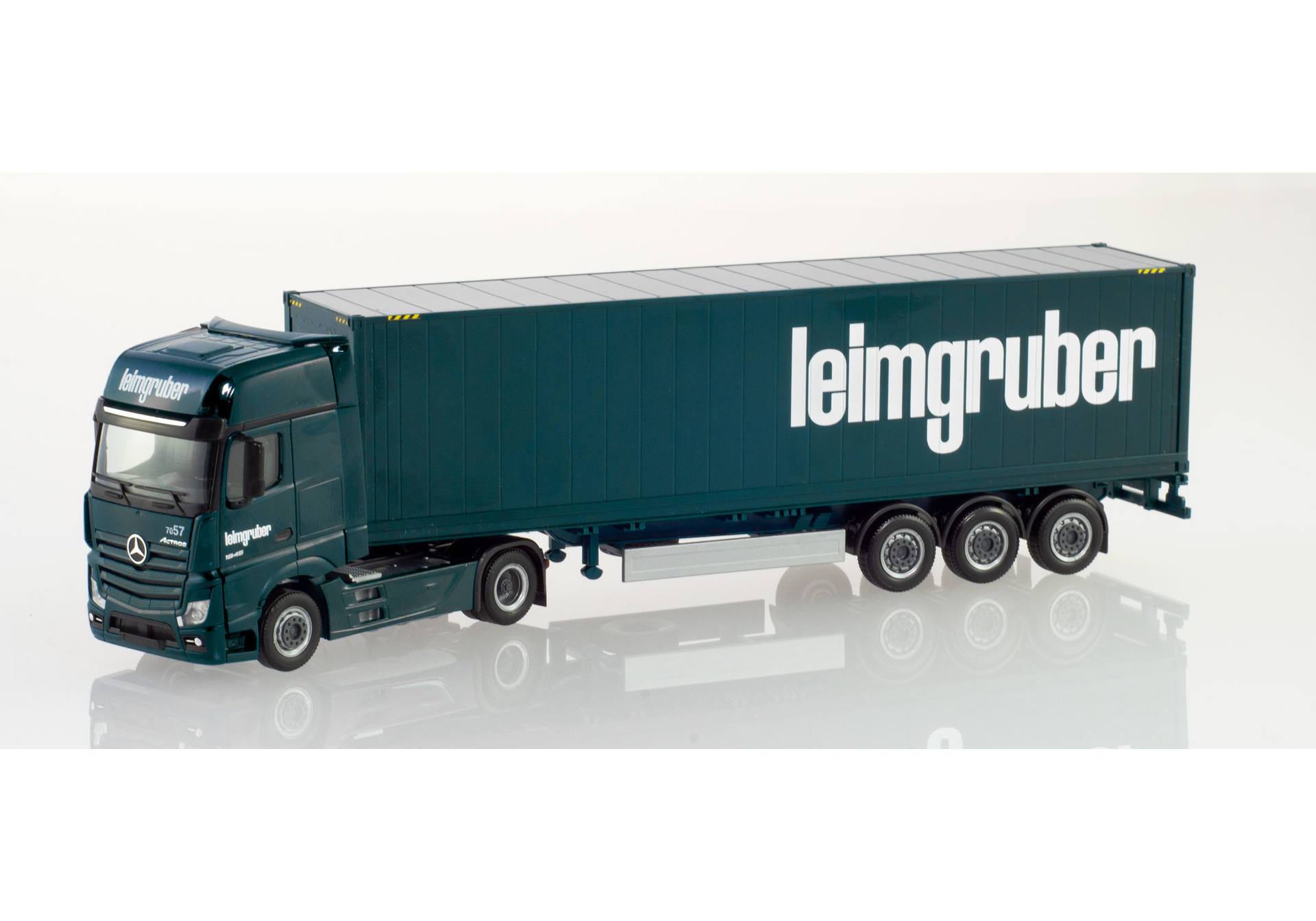 Mercedes-Benz A Giga 40ft Highcube Kühlcontainersattelzug 2/3a "Leimgruber" (Sondermodell Schweiz)