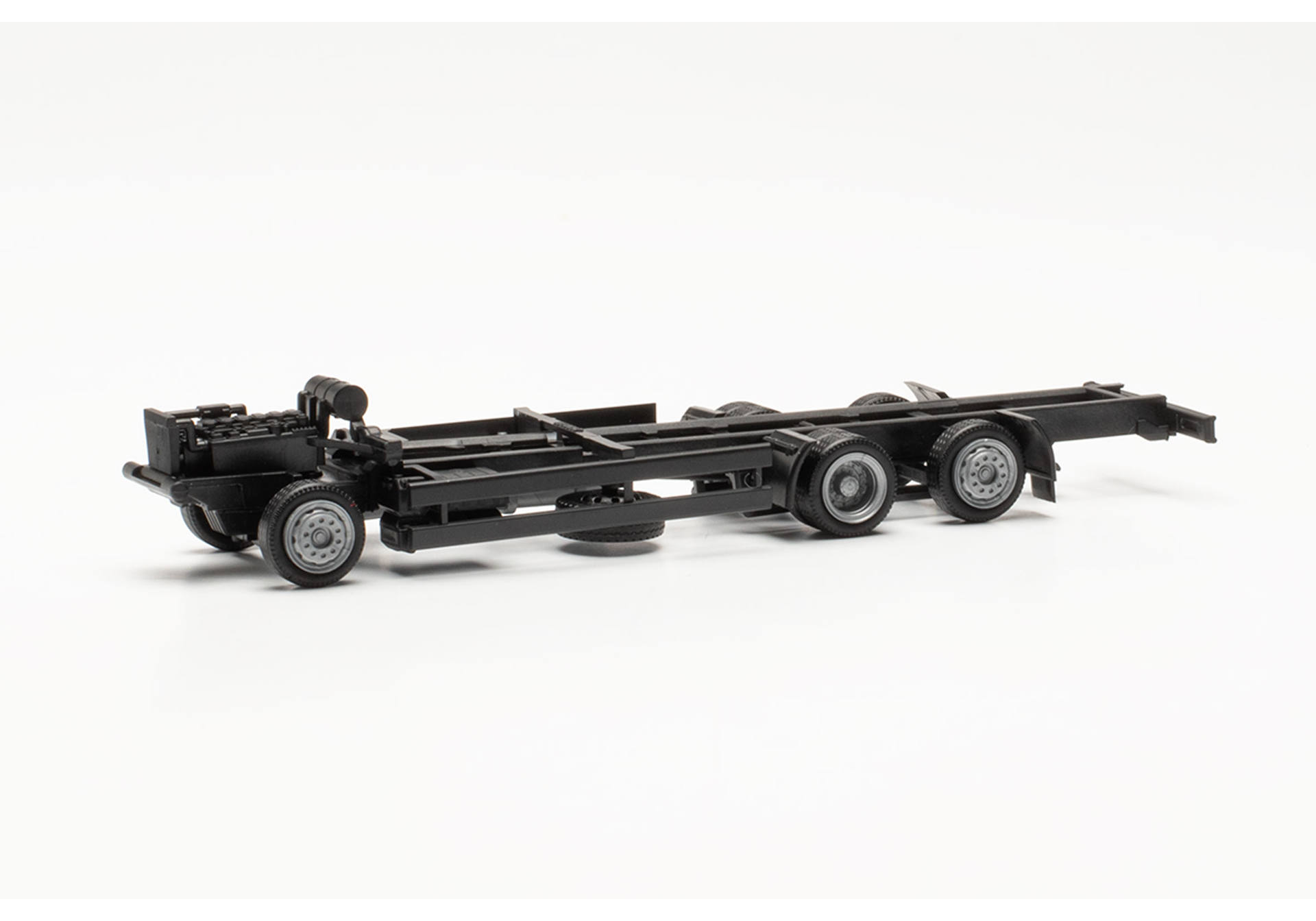 Parts Service: MAN truck chassis for volume bodies (2 pieces)