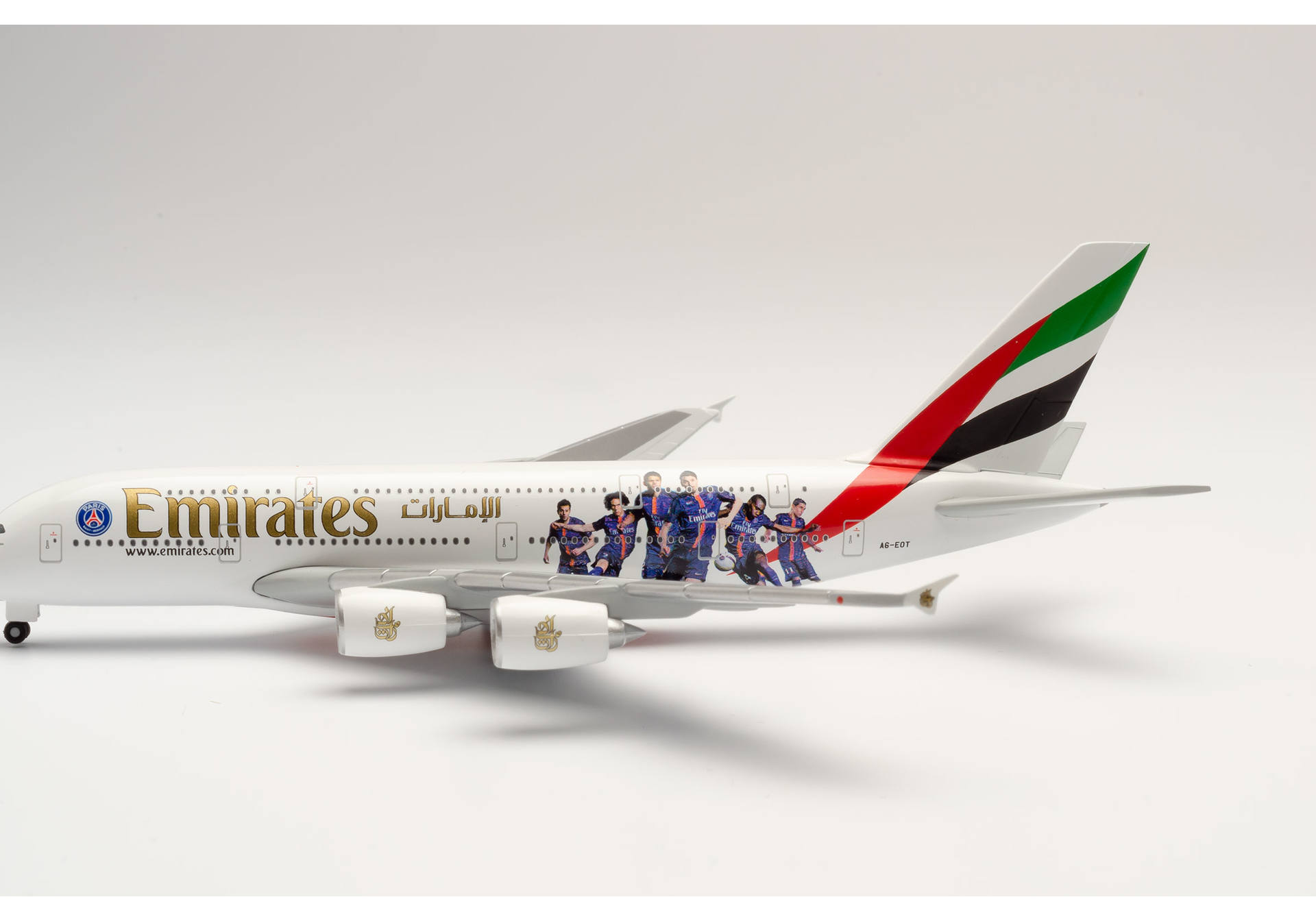 Emirates Airbus A380 "Paris St. Germain"