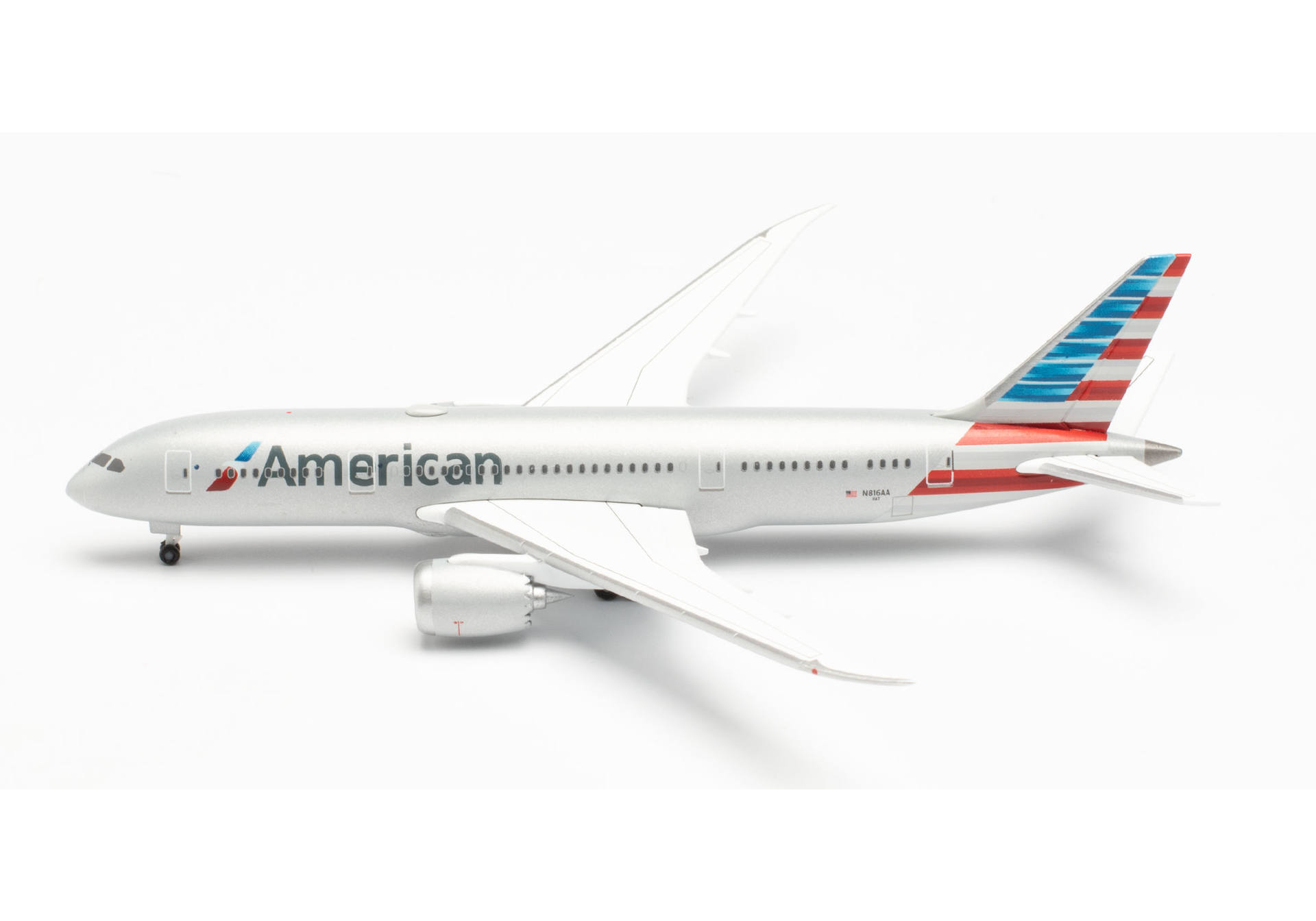 American Airlines Boeing 787-8 Dreamliner – N816AA