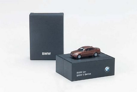 BMW 5 Series Limousine special box