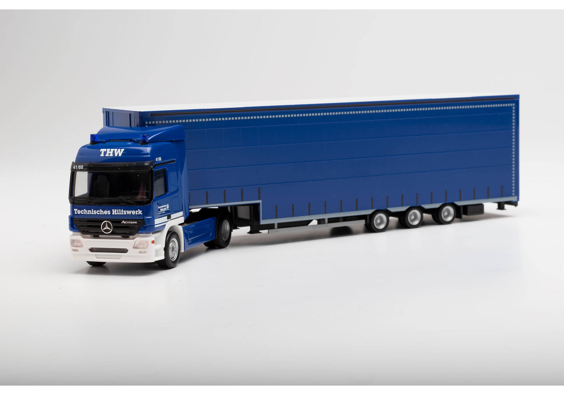 Mercedes-Benz Actros L ‘02 Volumen-Sattelzug THW Trossingen