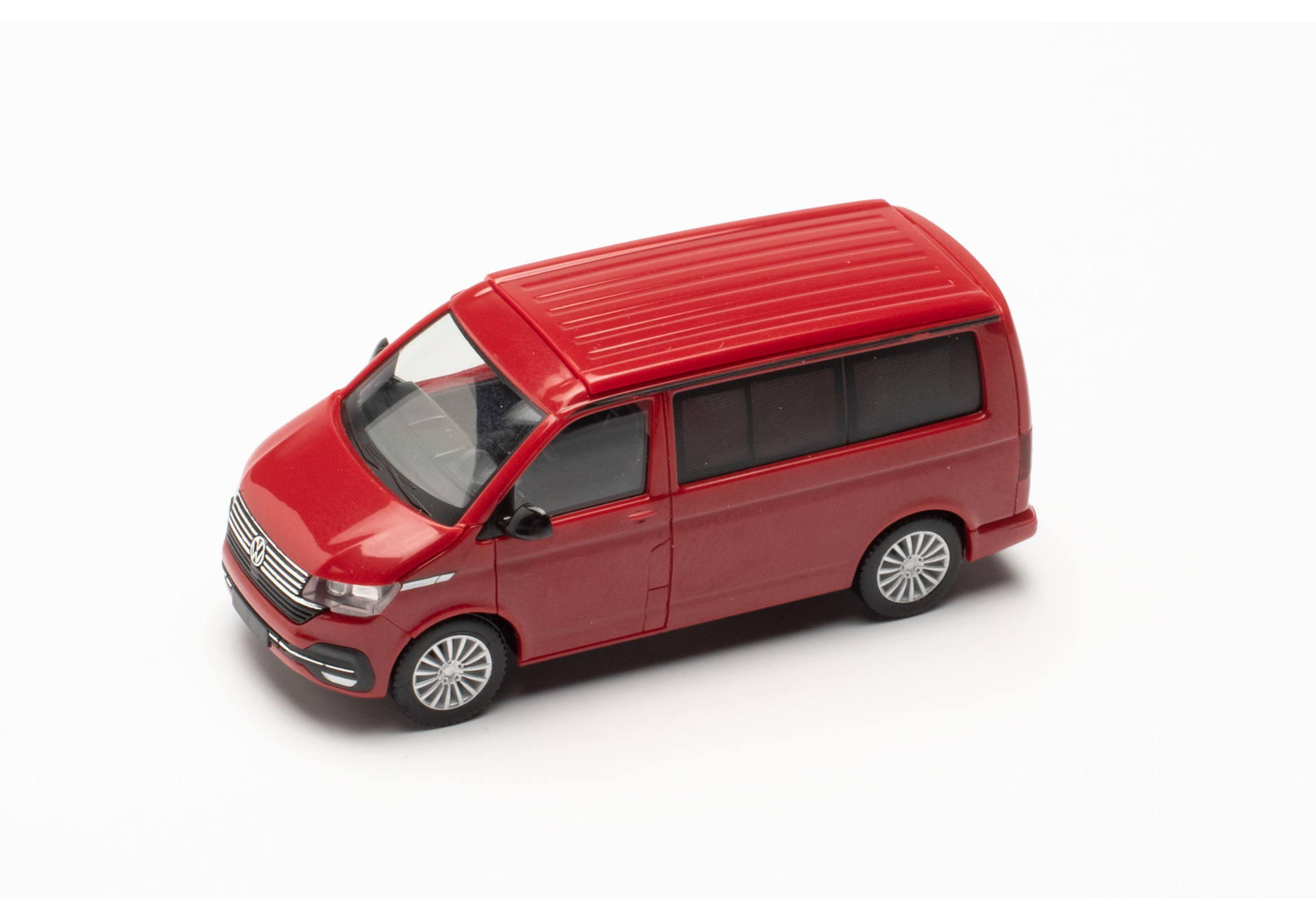 Volkswagen (VW) Touran, cherry red