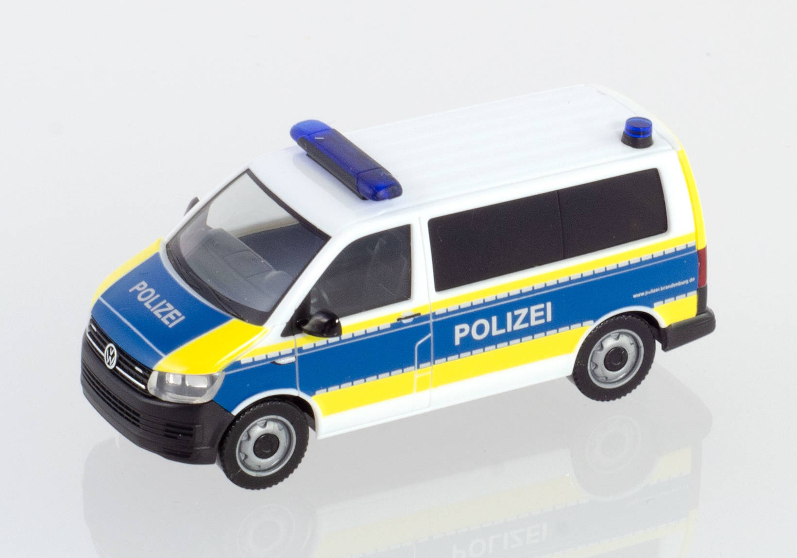 VW T6 Bus "Polizei Brandenburg"