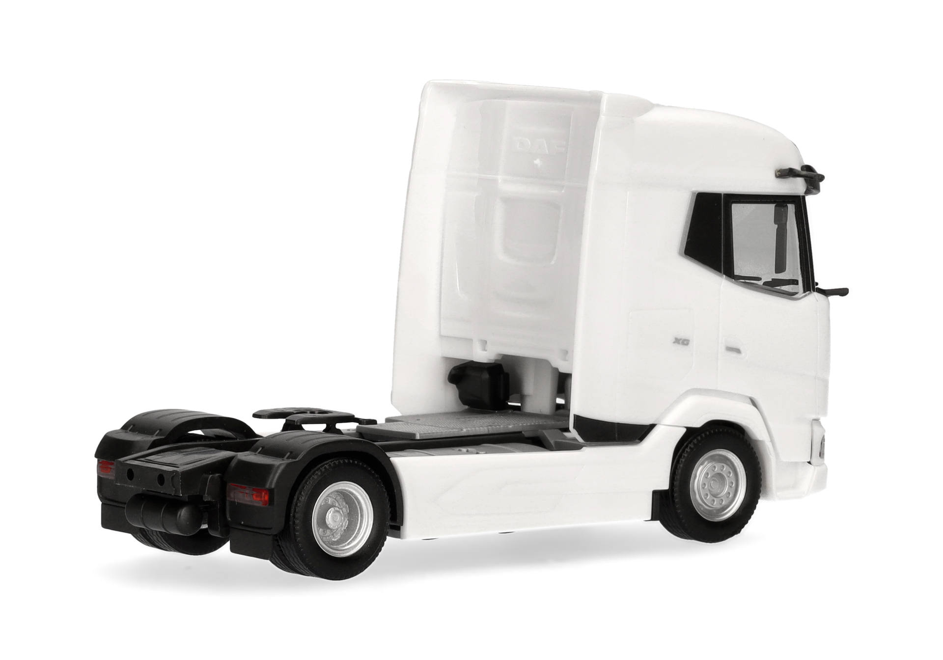 DAF XG facelift rigid tractor 2axles, white