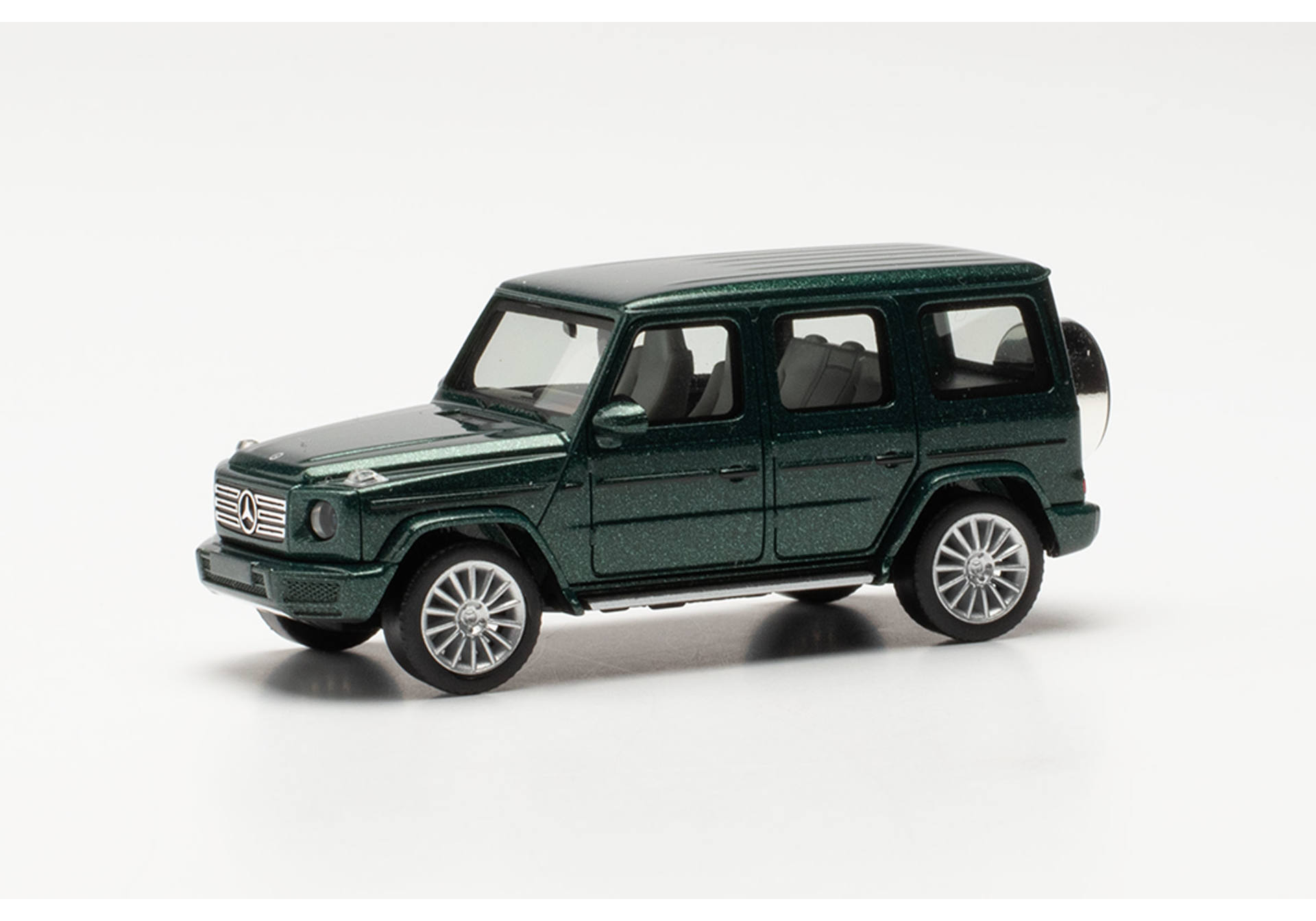 Mercedes-Benz G-Klasse mit AMG-Felgen, smaragdgrün metallic