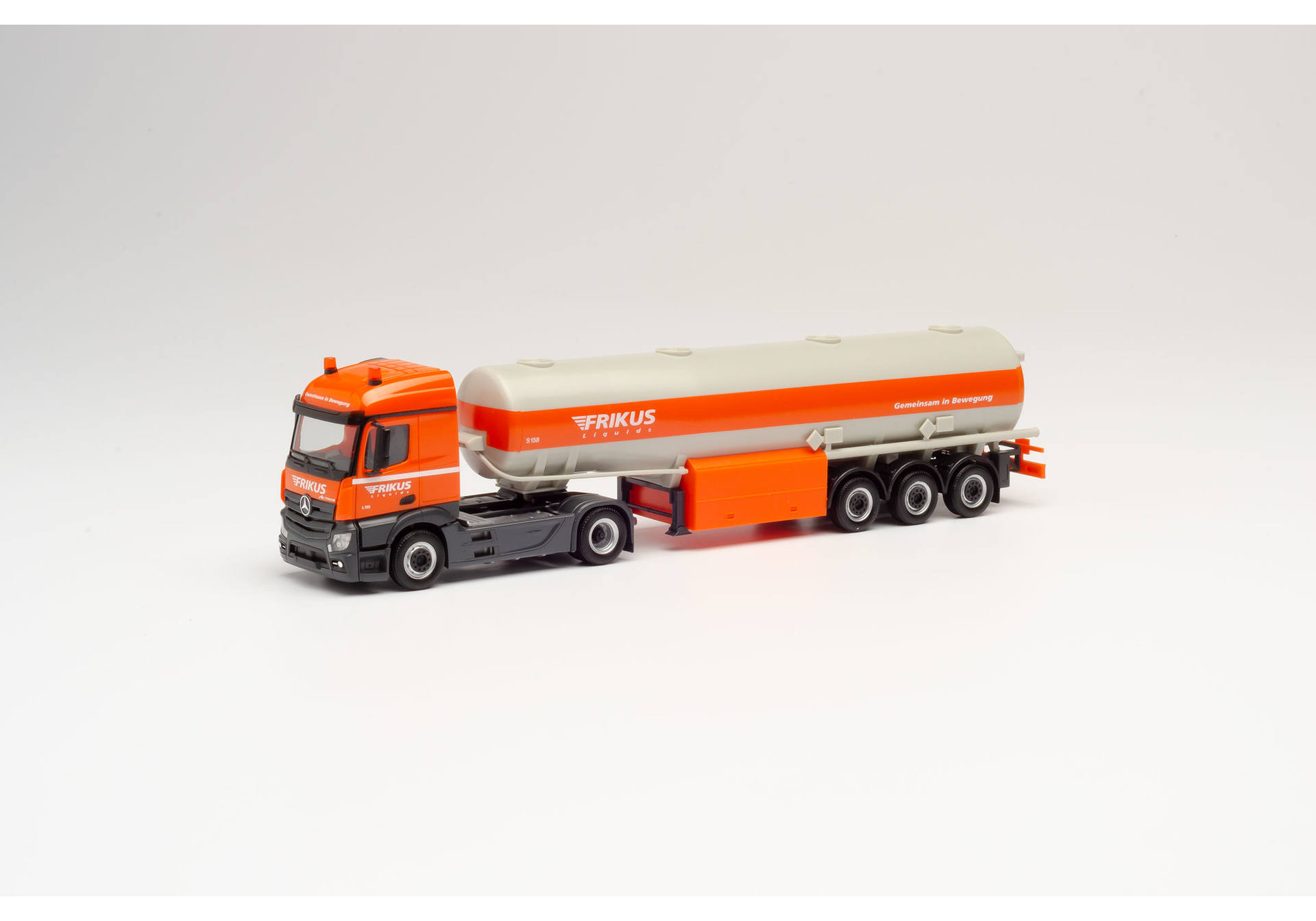 Mercedes-Benz A´11 Stream Space Benzintank-Sattelzug "Frikus" (Sondermodell Österreich)
