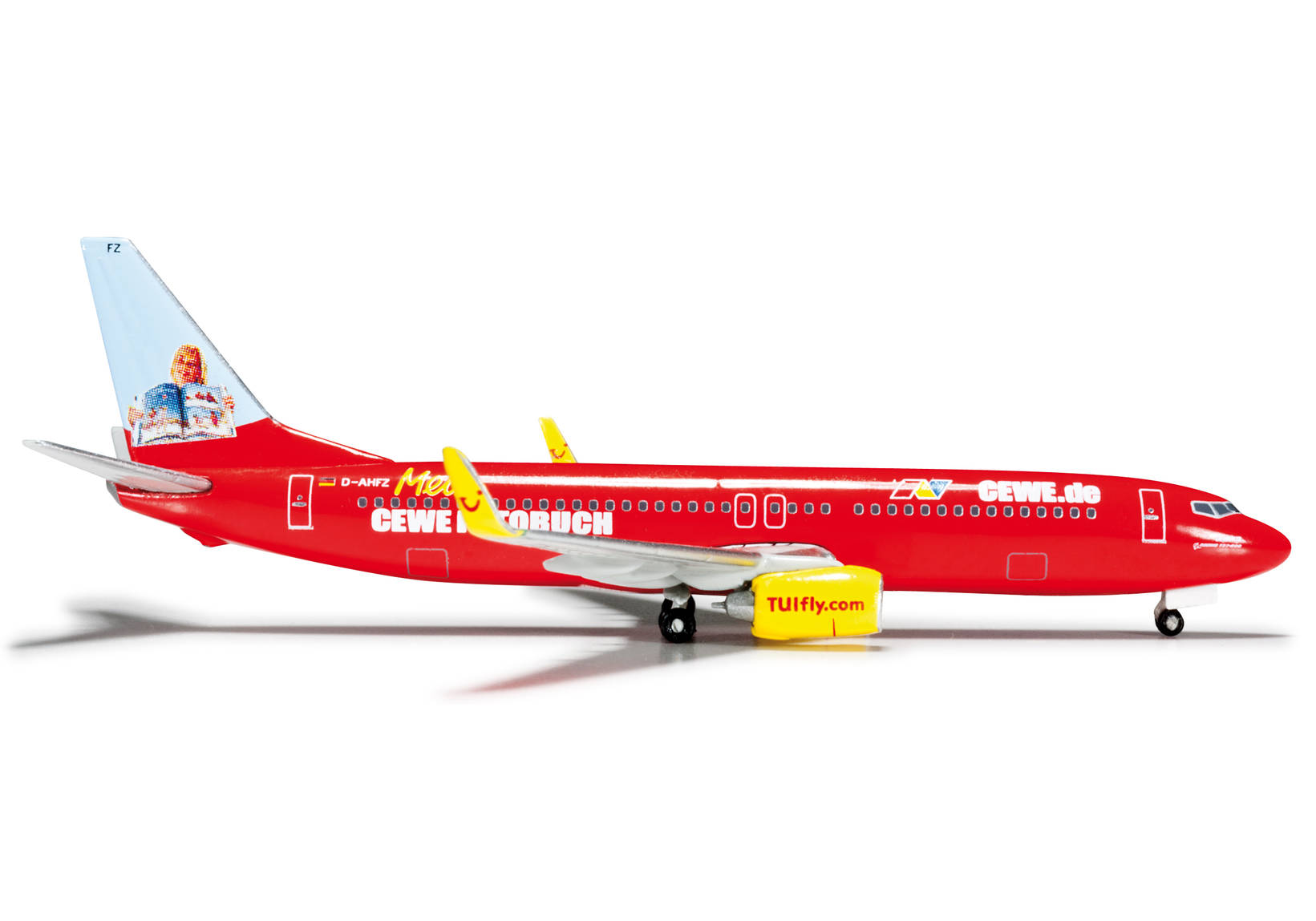 TUIfly Boeing 737-800 "CEWE.de"